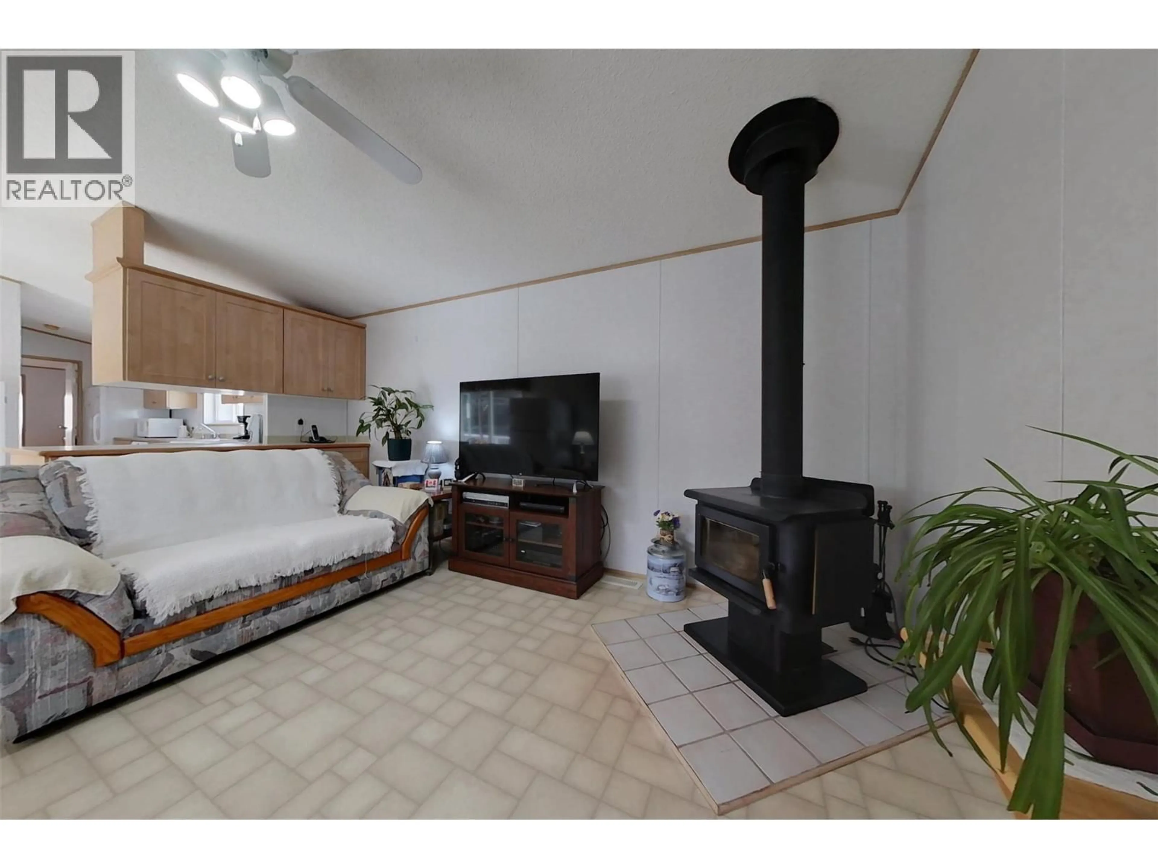 A pic of a room for 2404 28TH STREET, Lister British Columbia V0B1G2