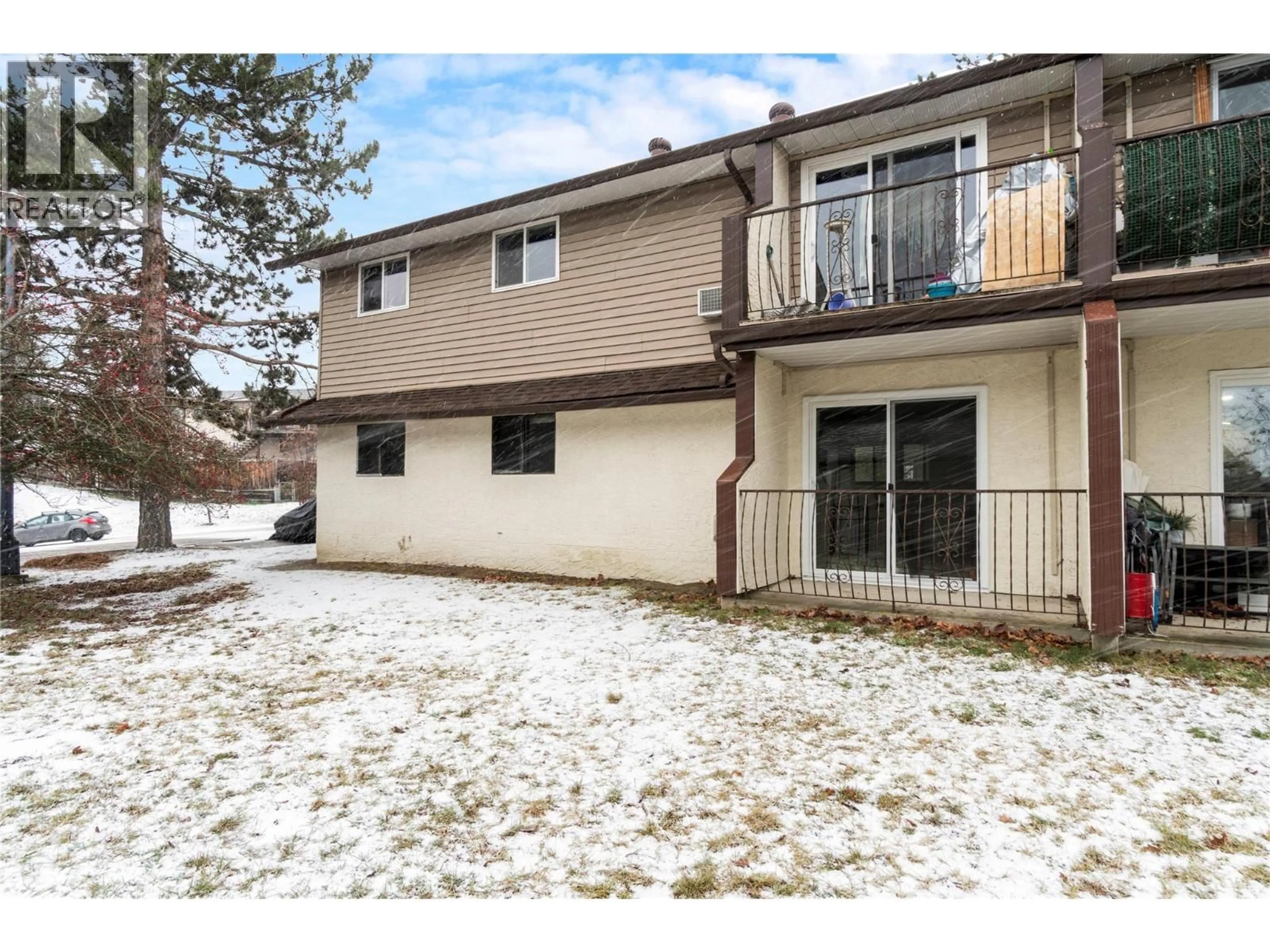 Patio, street for 602 - 1451 1 AVENUE NORTHEAST, Salmon Arm British Columbia V1E1N9