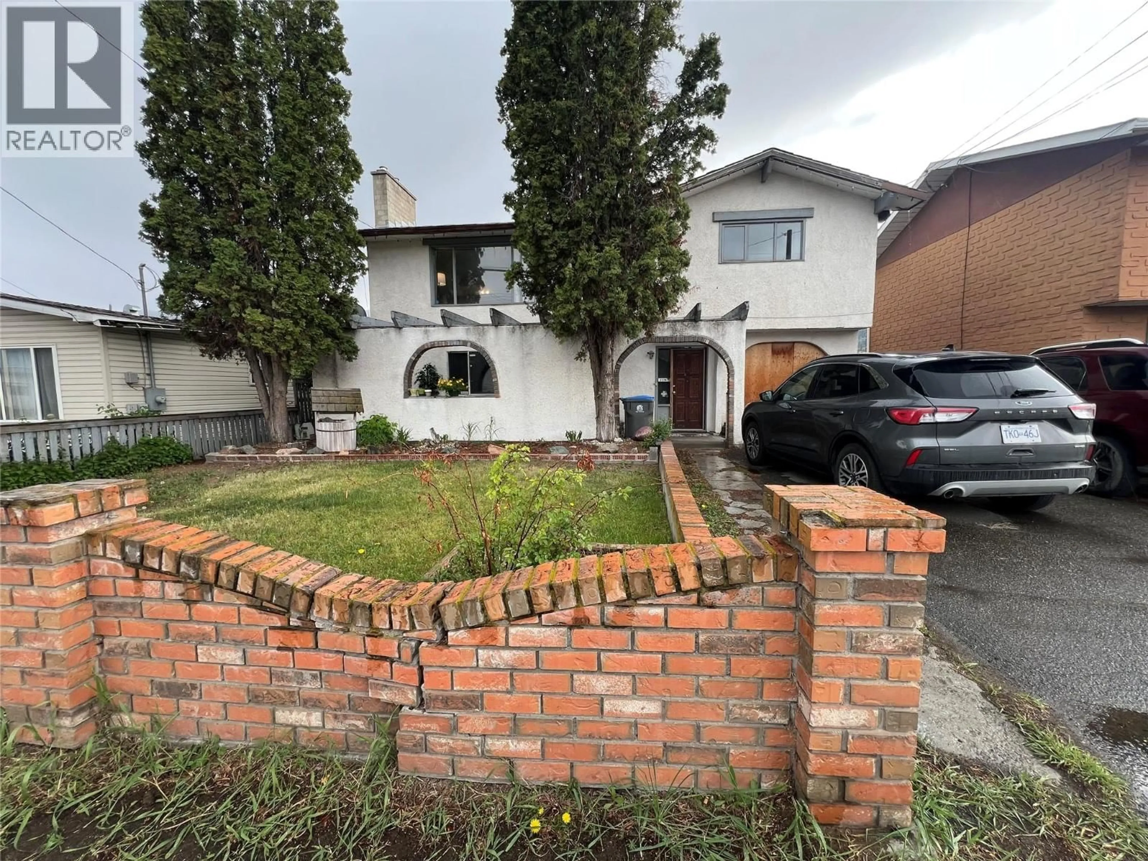 A pic from outside/outdoor area/front of a property/back of a property/a pic from drone, street for 2376 QUILCHENA AVENUE, Merritt British Columbia V1K1B8