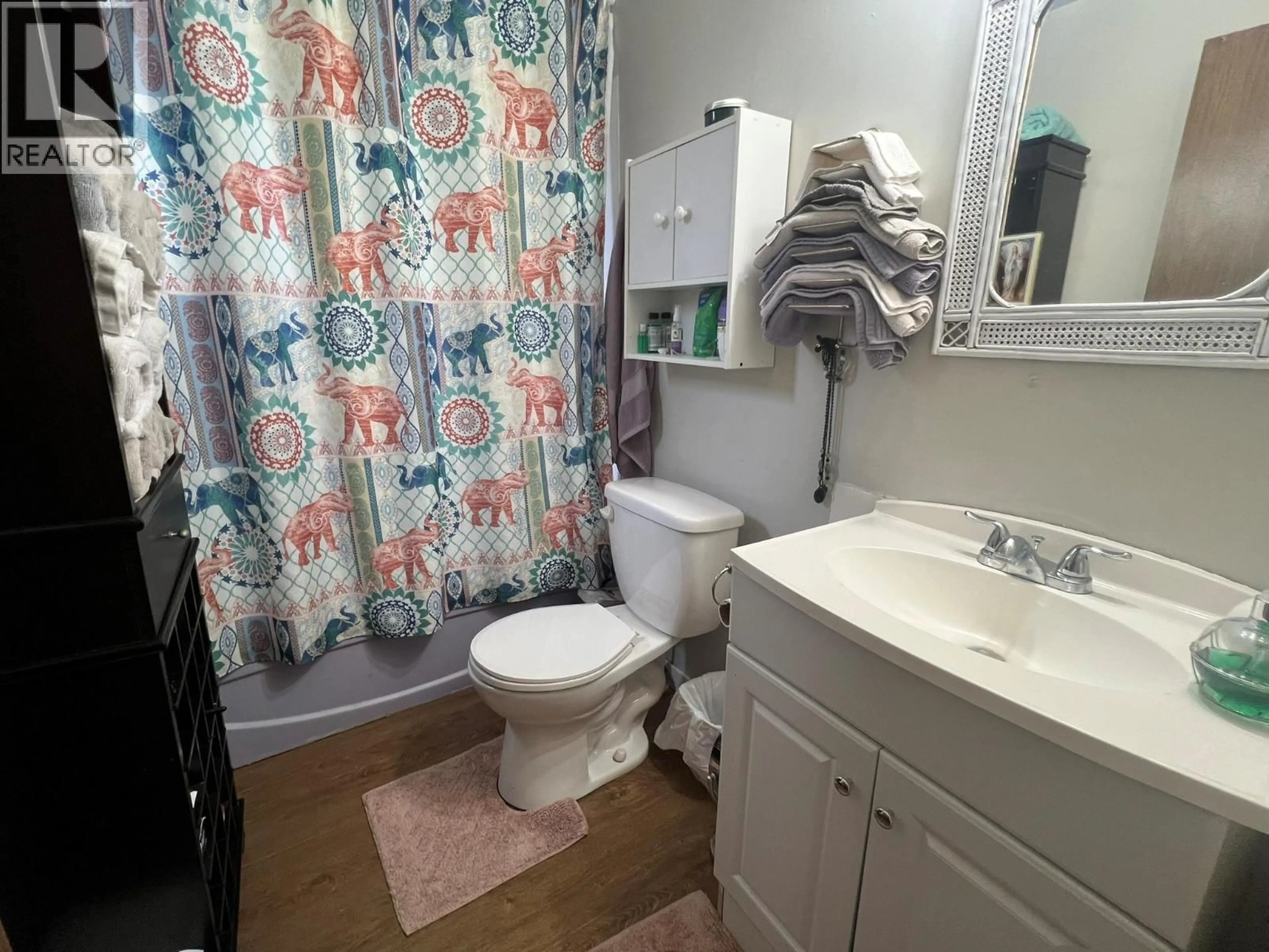 Standard bathroom, unknown for 2376 QUILCHENA AVENUE, Merritt British Columbia V1K1B8
