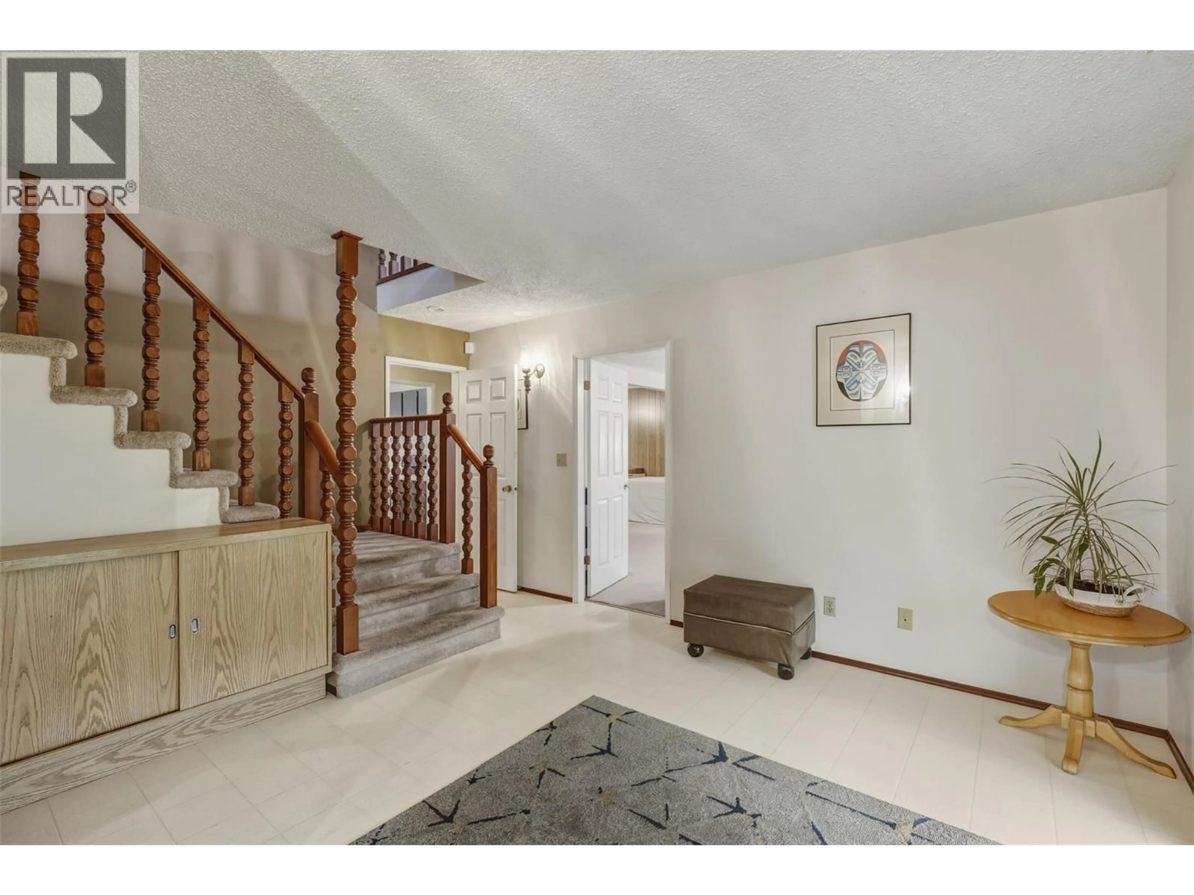 Unknown for 2480 VALLEYVIEW DRIVE, Kamloops British Columbia V2C4E3