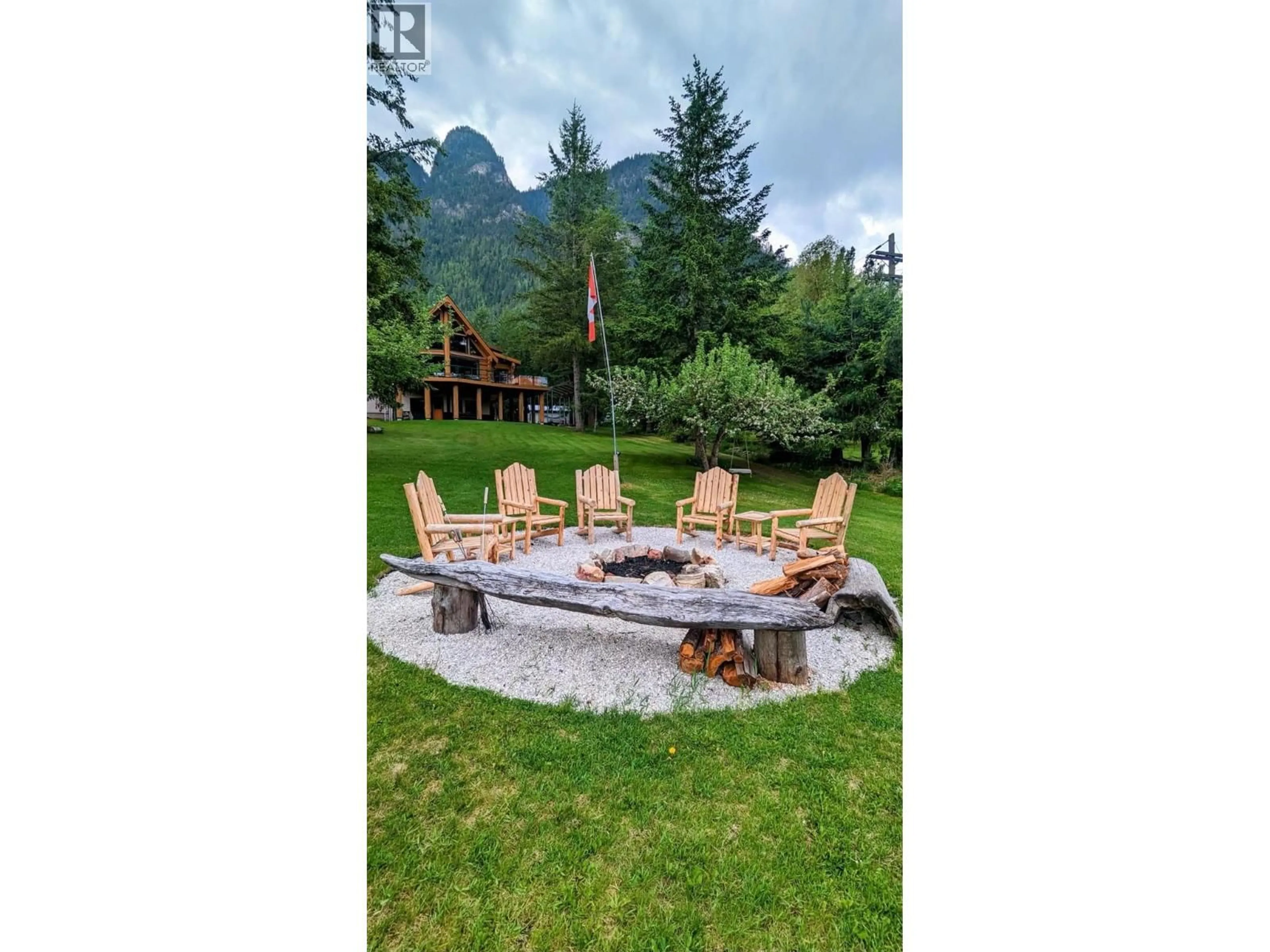 Patio, mountain view for 3866 ROCK ISLAND ROAD, Nakusp British Columbia V0G1R1