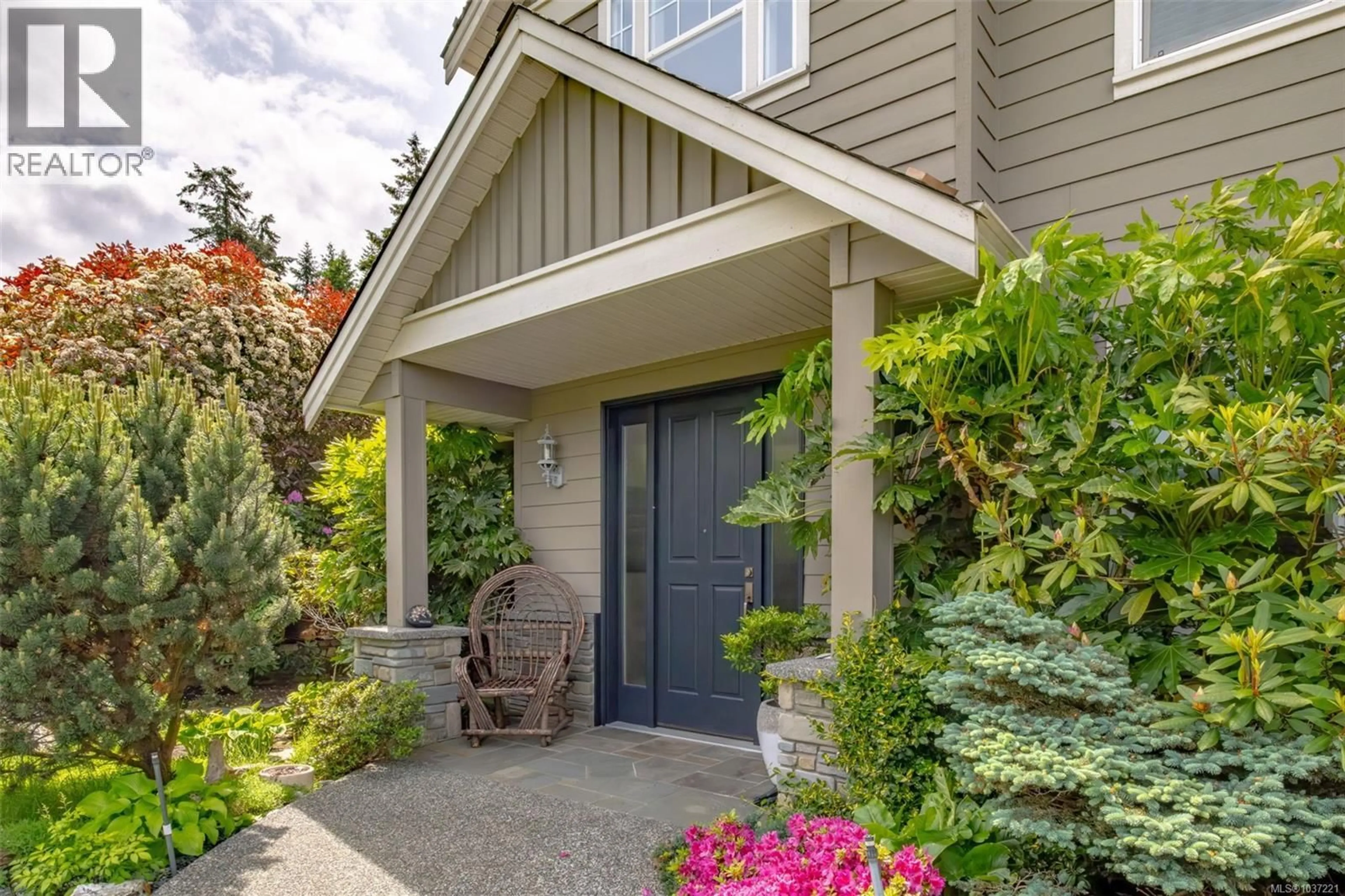 Indoor entryway for 7739 CLARK DRIVE, Lantzville British Columbia V0N2H0