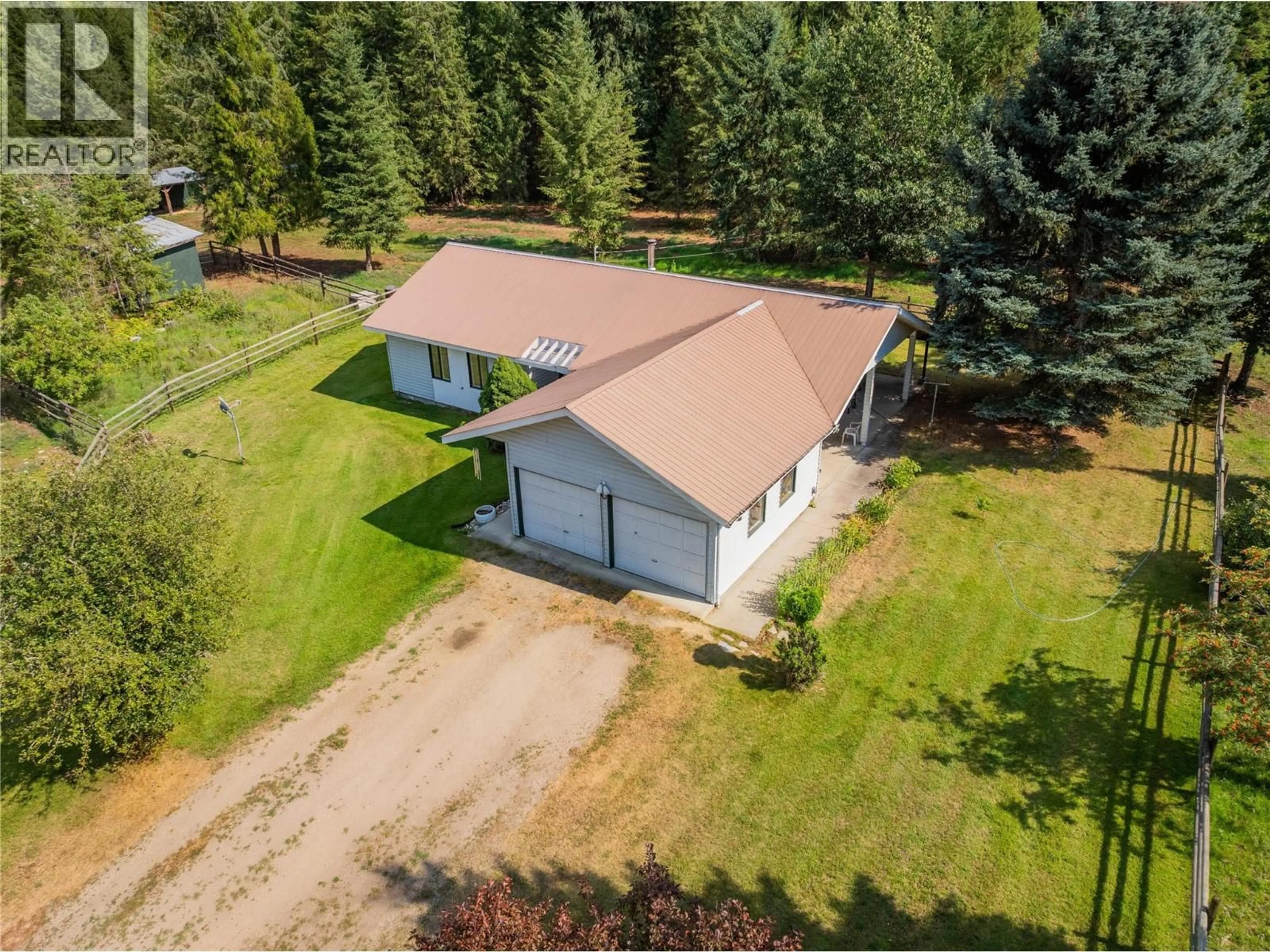 A pic from outside/outdoor area/front of a property/back of a property/a pic from drone, unknown for 5132 PEDRO CREEK ROAD, Winlaw British Columbia V0G2J0