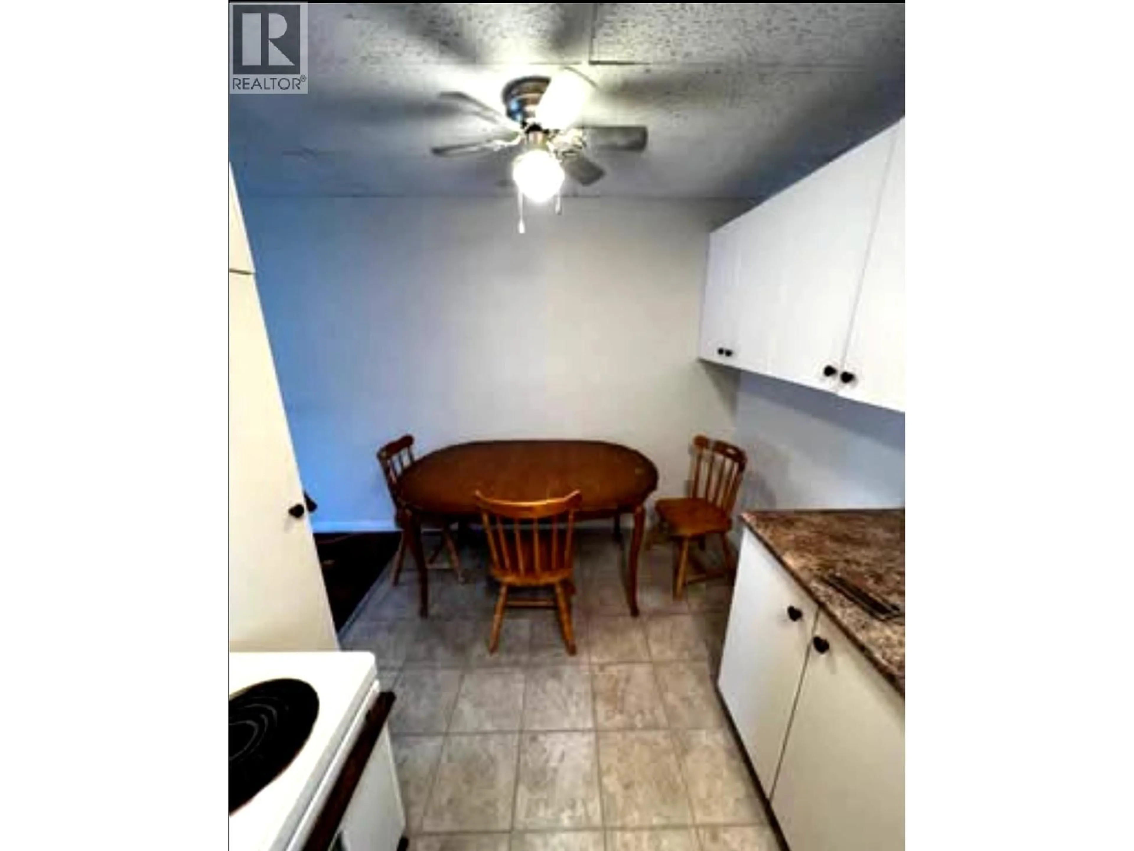 A pic of a room for 208 - 1410 PENTICTON AVENUE, Penticton British Columbia V2A2N5