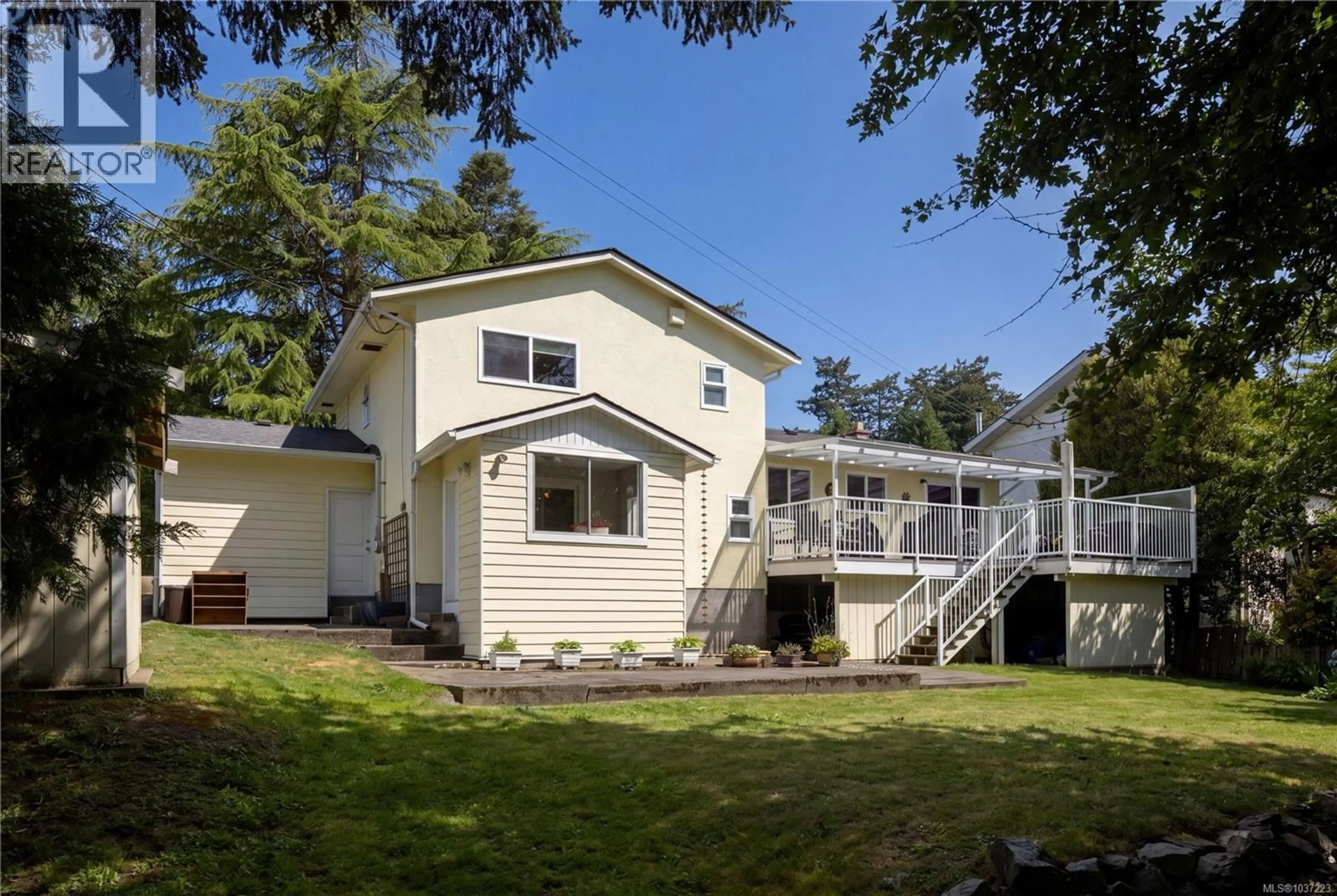 Unknown for 3405 ROLSTON CRESCENT, Saanich British Columbia V8Z4P2