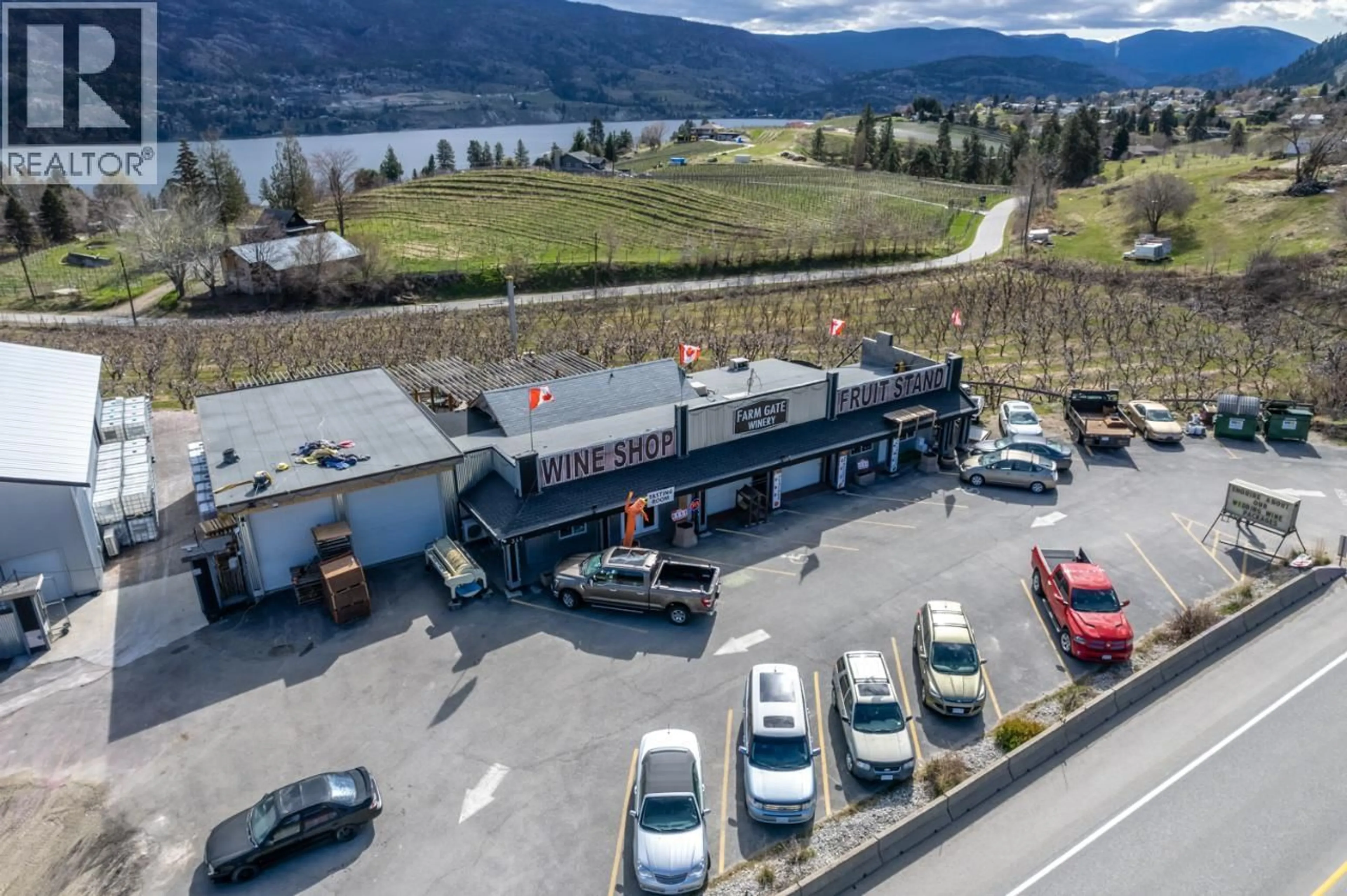 A pic from outside/outdoor area/front of a property/back of a property/a pic from drone, mountain view for 346 HWY 97 OTHER, Kaleden British Columbia V0H1K0