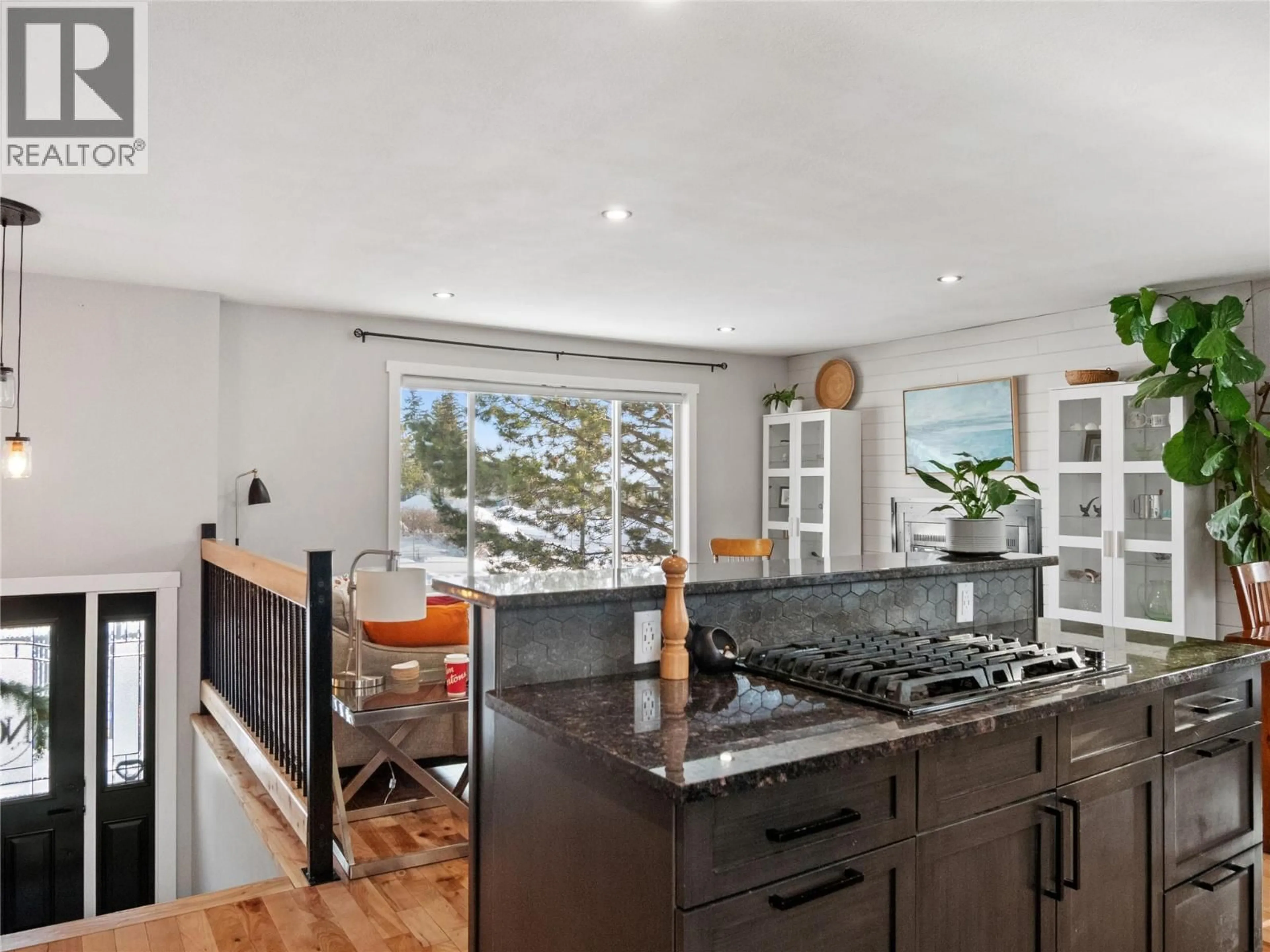 Open concept kitchen, unknown for 1500 105 AVENUE, Dawson Creek British Columbia V1G2M4