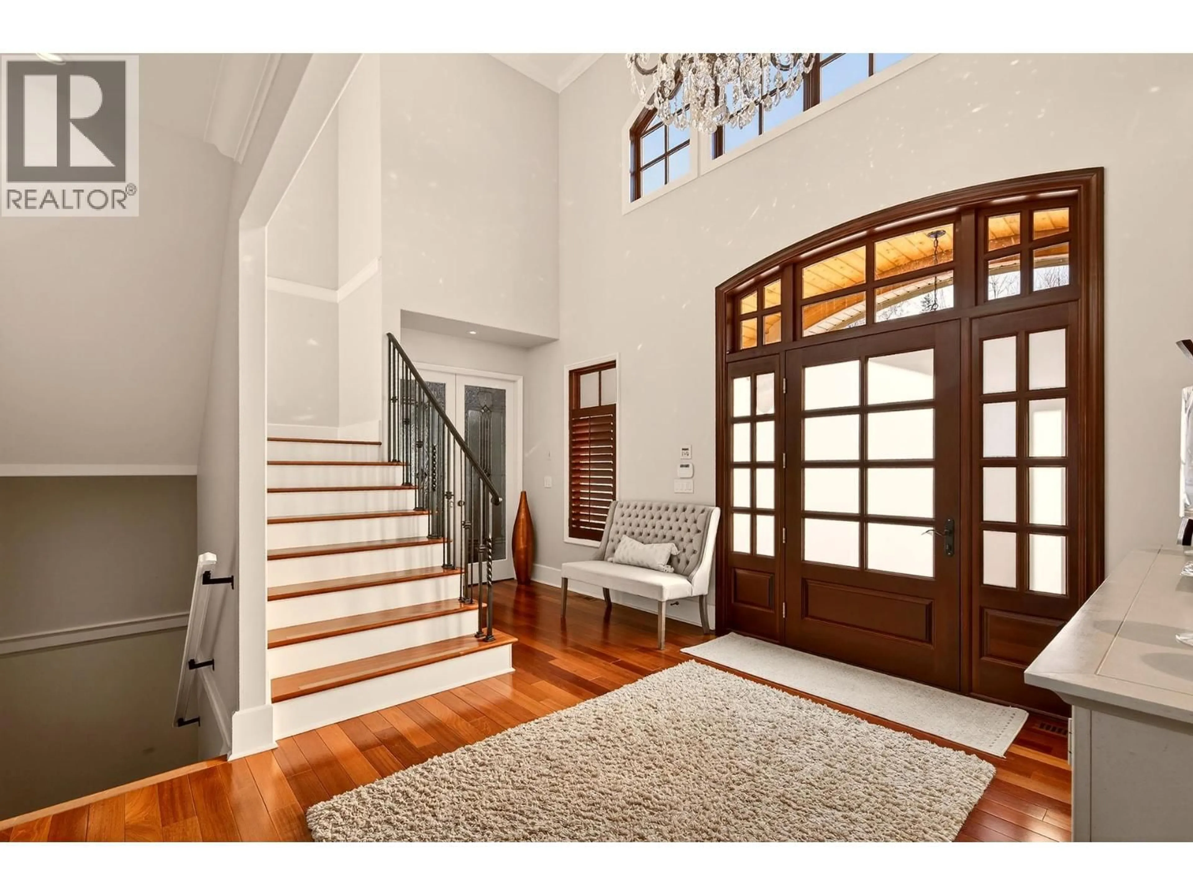 Indoor entryway for 3080 KICKING HORSE DRIVE, Kamloops British Columbia V2E2T6