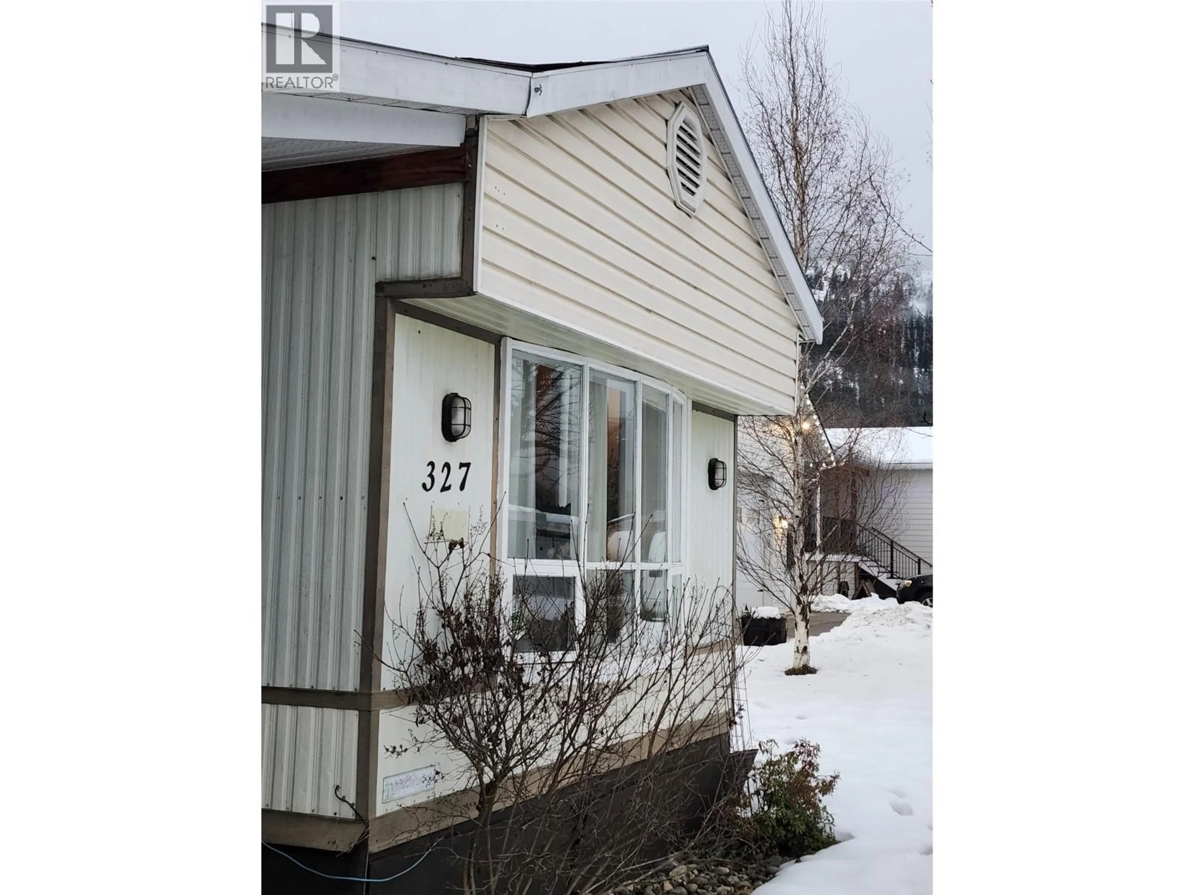 Shed for 327 EDWARD STREET, Revelstoke British Columbia V0E2S0