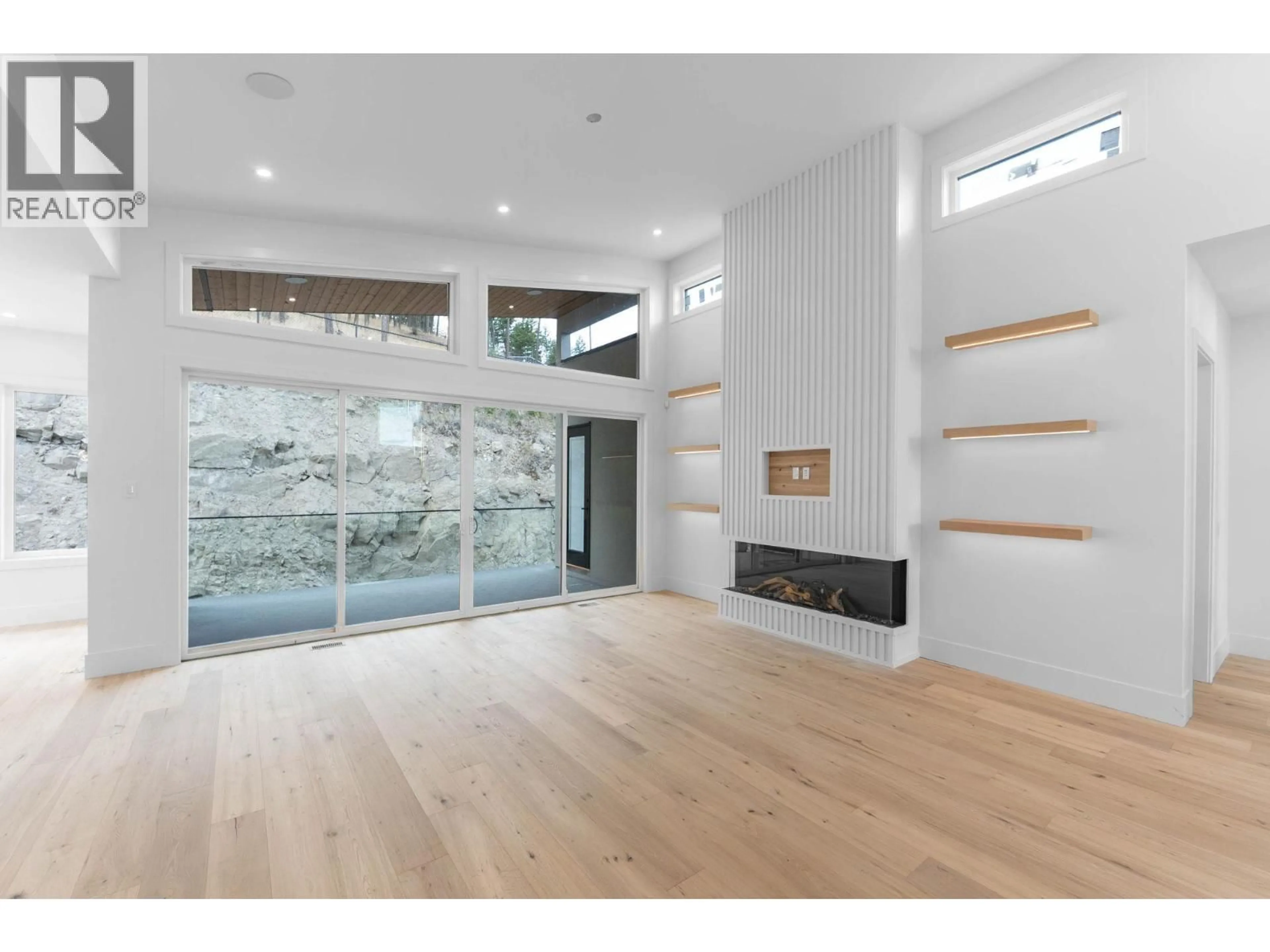 Unknown for 2095 CORTINA DRIVE, Kelowna British Columbia V1P1V1