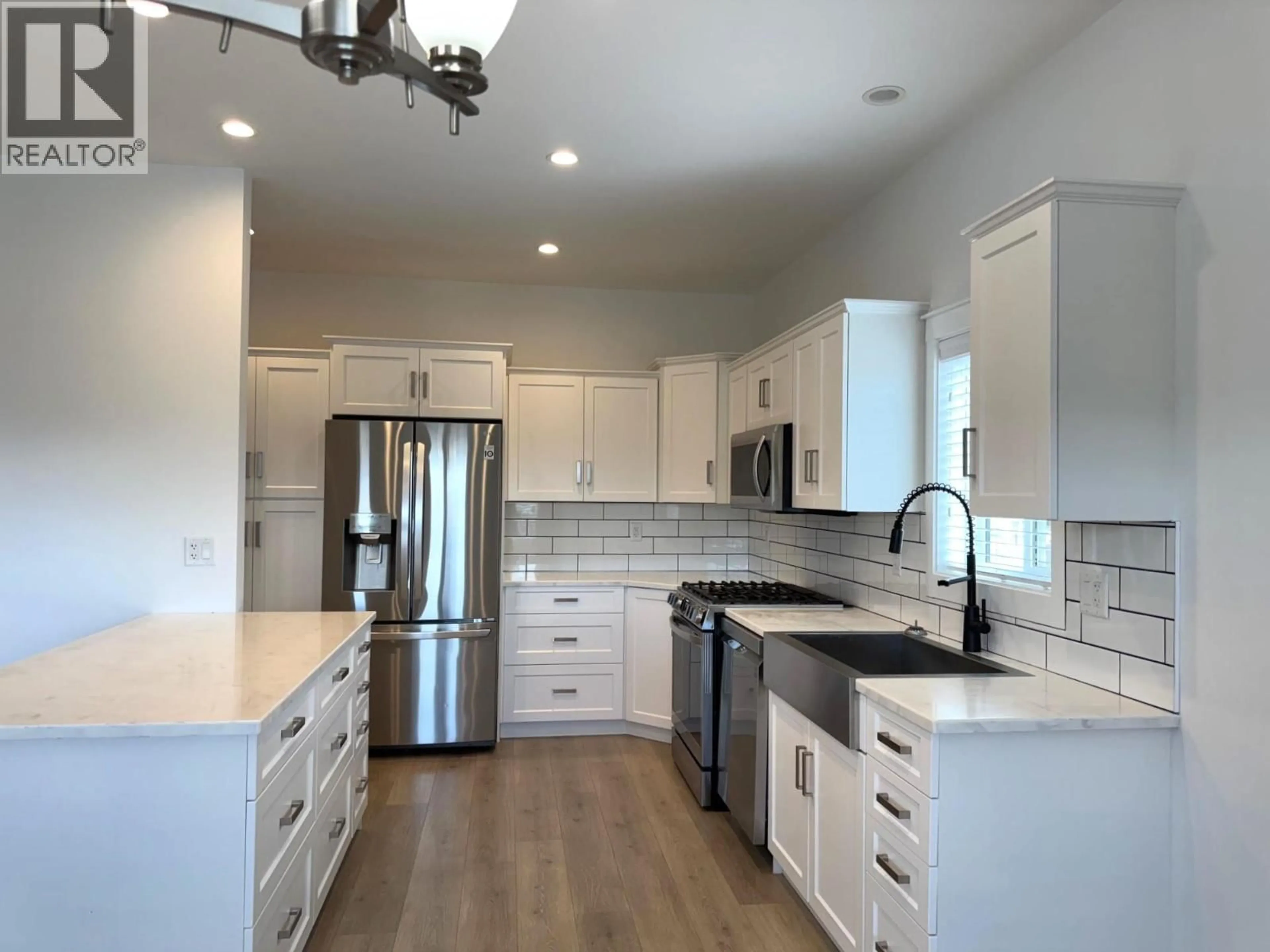 Open concept kitchen, ceramic/tile floor for 501 - 2440 OLD OKANAGAN HIGHWAY, Westbank British Columbia V4T3A3