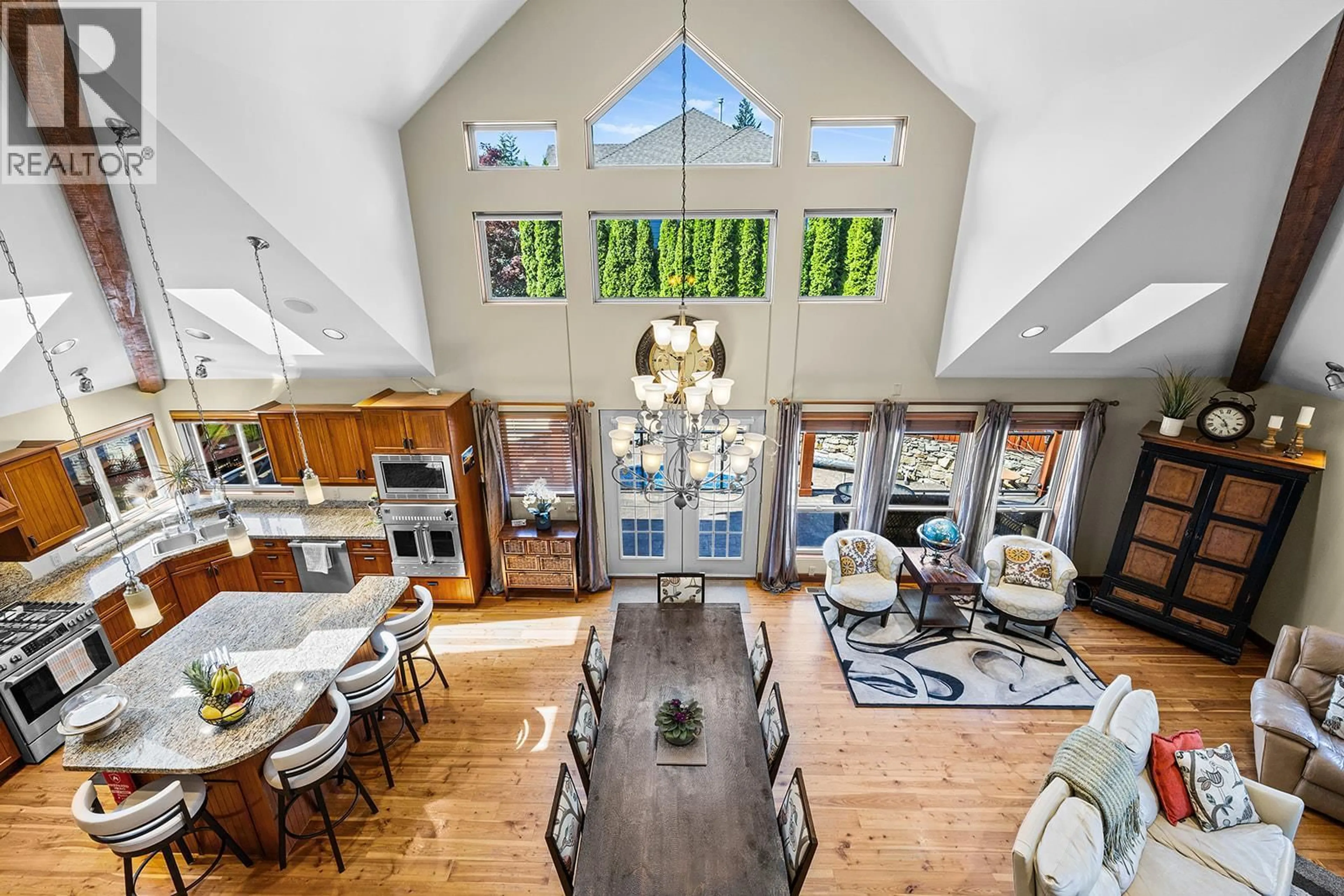 Open concept kitchen, unknown for 1682 LARKRIDGE COURT, Kelowna British Columbia V1W4N5