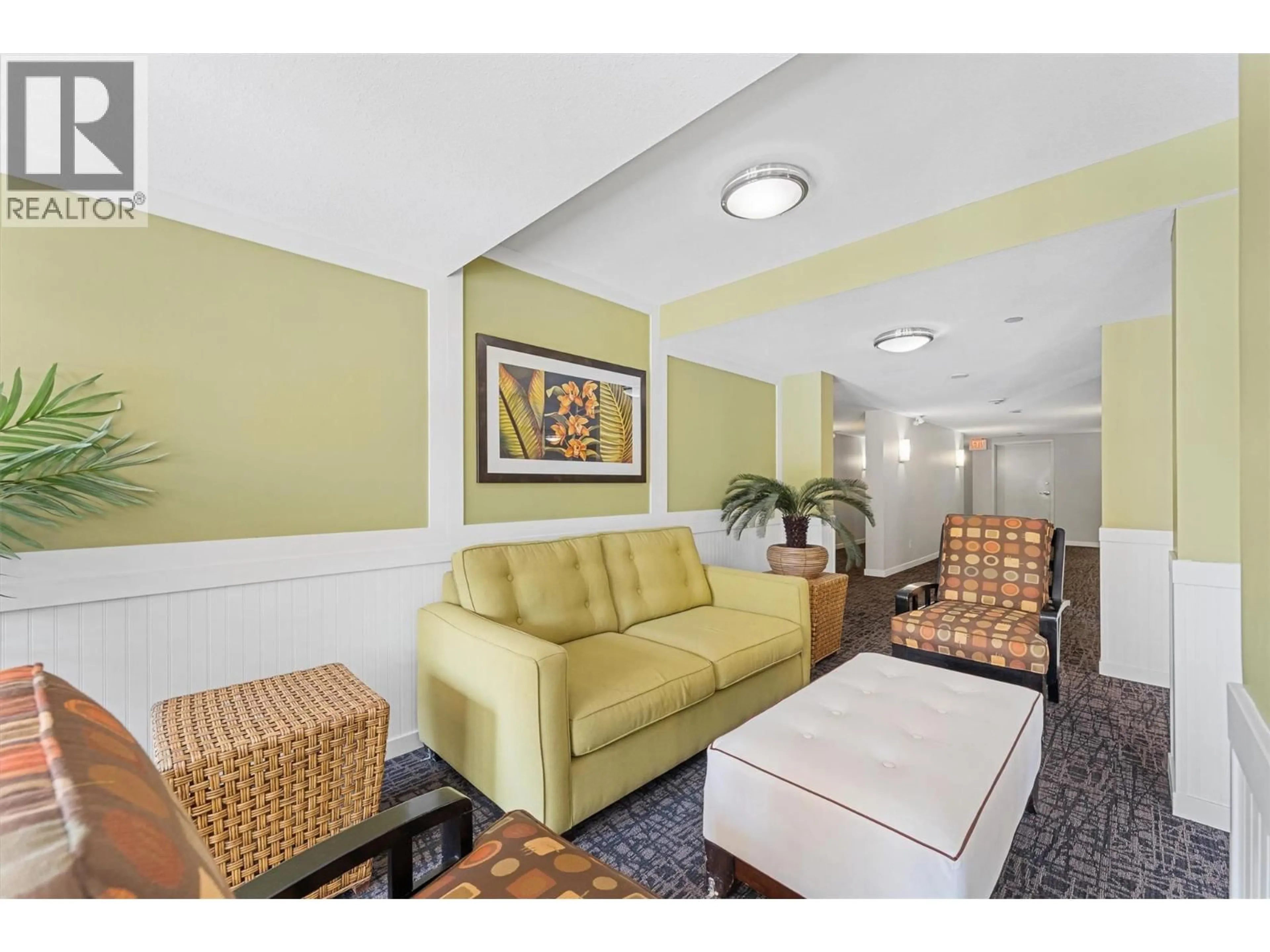 Lobby for 404 - 571 YATES ROAD, Kelowna British Columbia V1V2V5