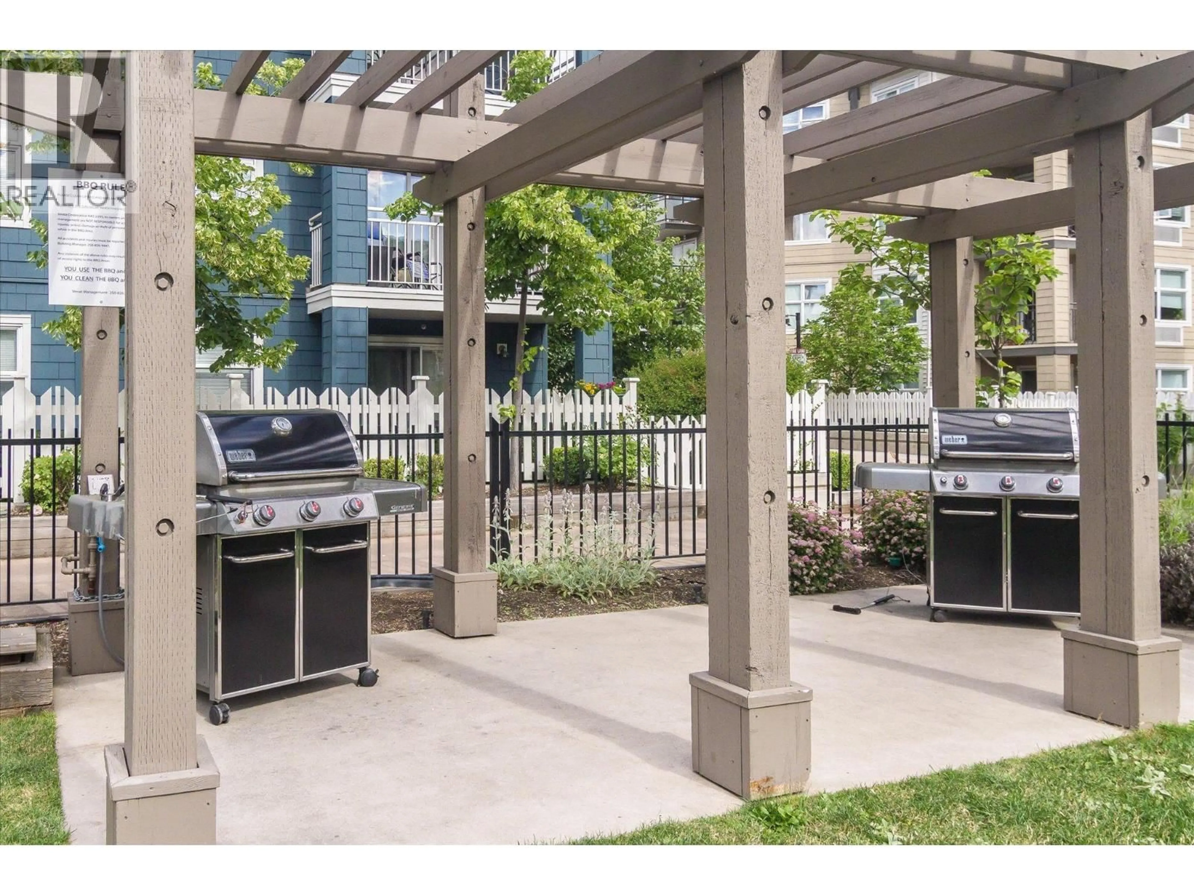 Patio, street for 404 - 571 YATES ROAD, Kelowna British Columbia V1V2V5