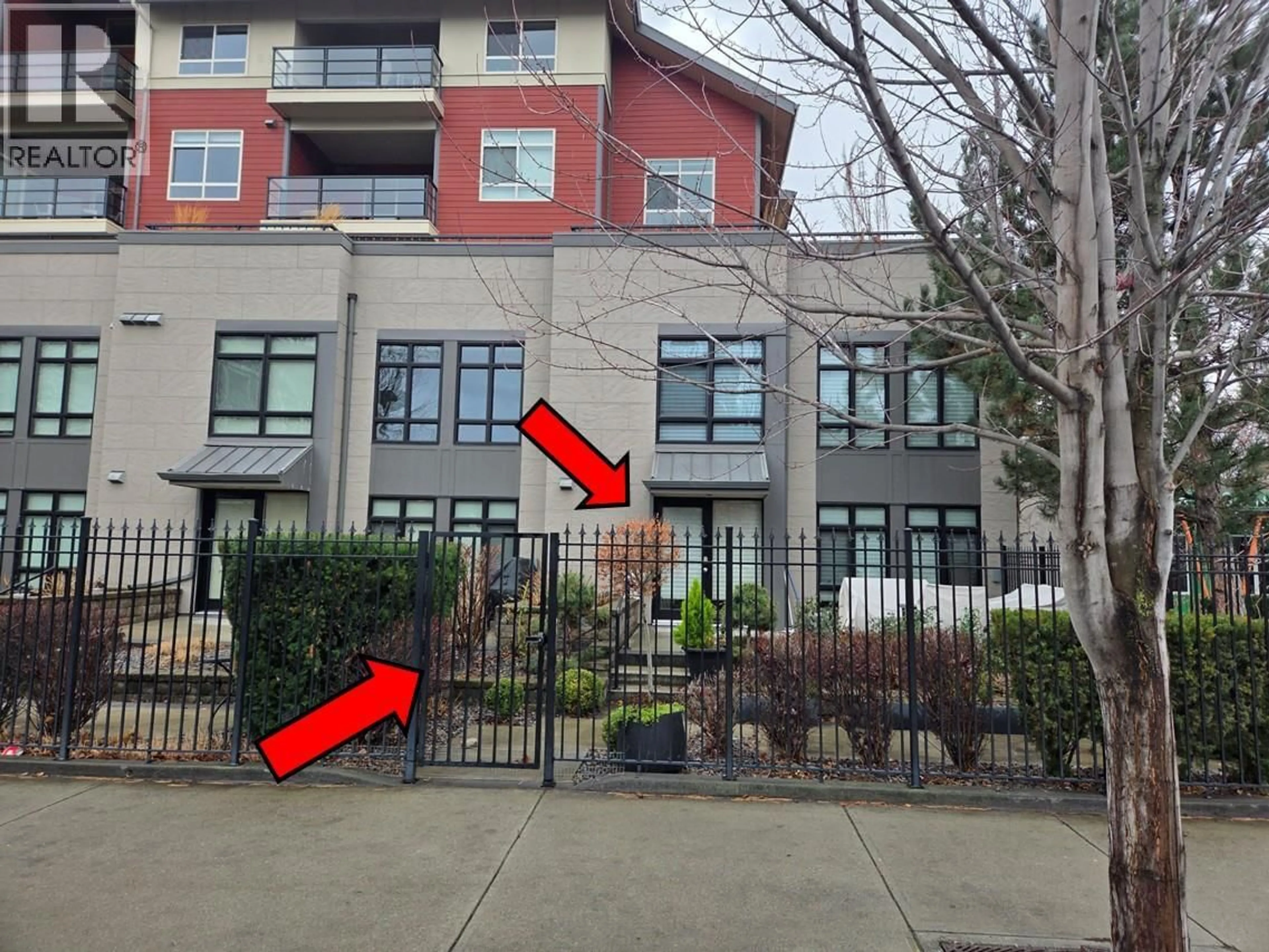 A pic from outside/outdoor area/front of a property/back of a property/a pic from drone, building for 108 - 457 WEST AVENUE, Kelowna British Columbia V1Y6J6