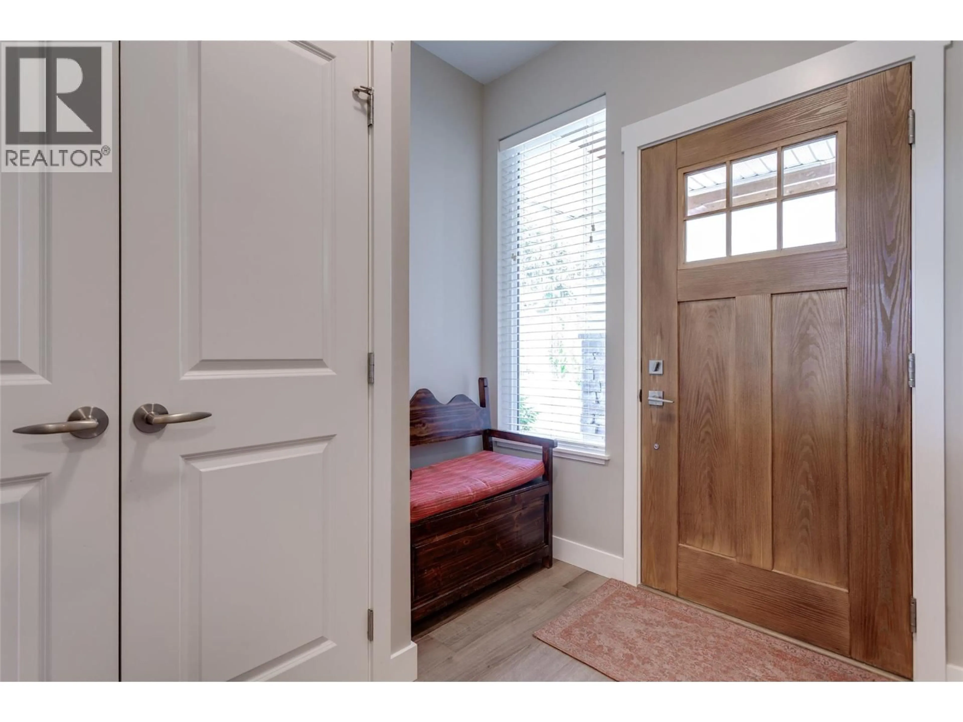 Indoor entryway for 3 - 2490 TUSCANY DRIVE, West Kelowna British Columbia V4T3M4