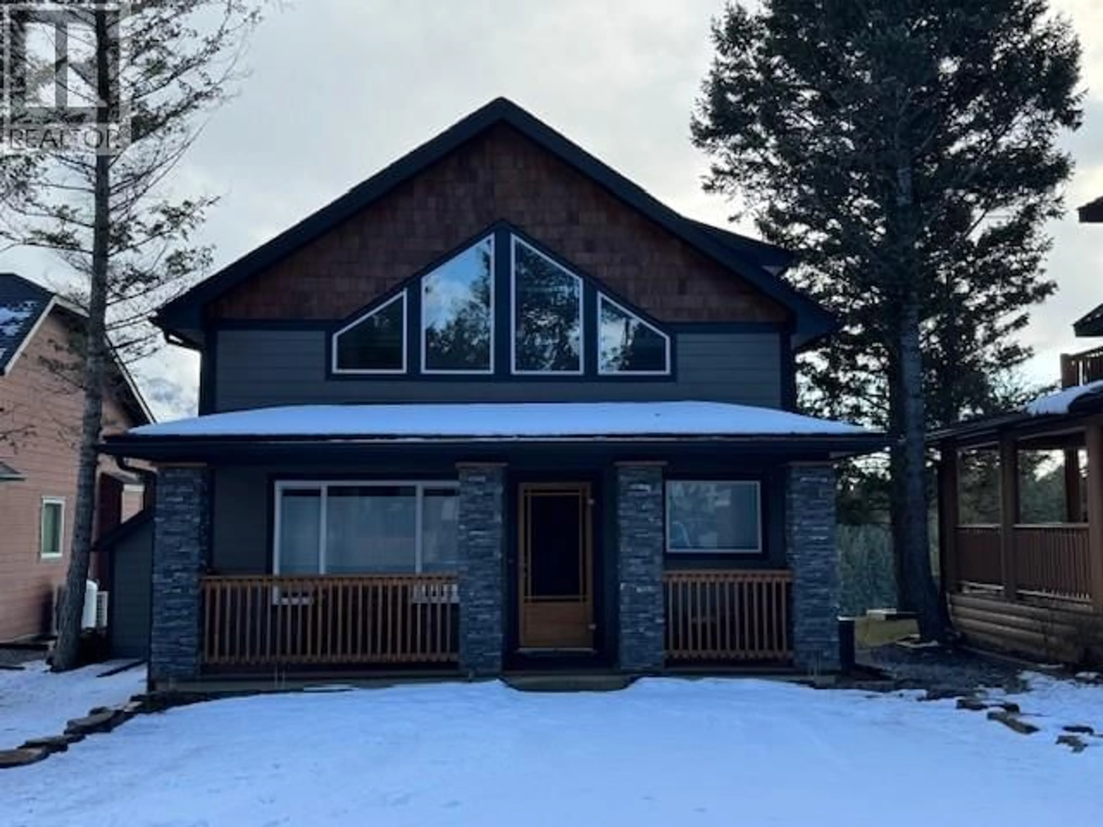 Home with vinyl exterior material, mountain view for 40 - 4868 RIVERVIEW DRIVE, Edgewater British Columbia V0A1E0