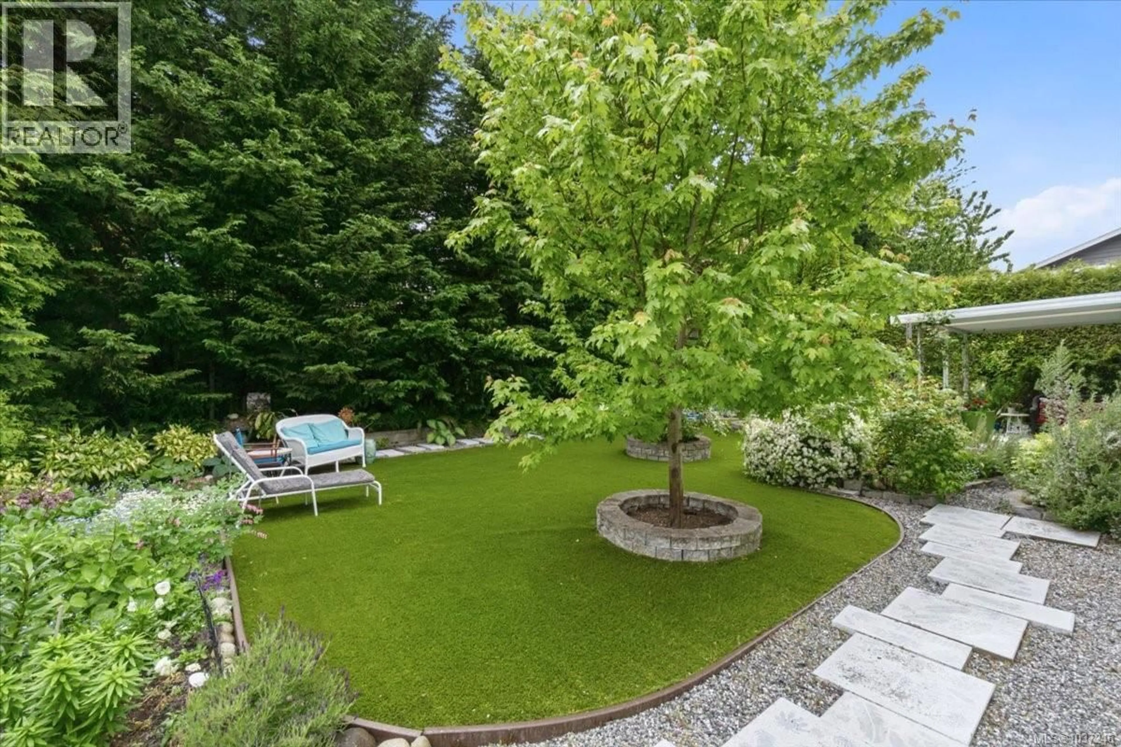 Patio, forest/trees view for 120 HORNBY PLACE, Qualicum Beach British Columbia V9K1R6