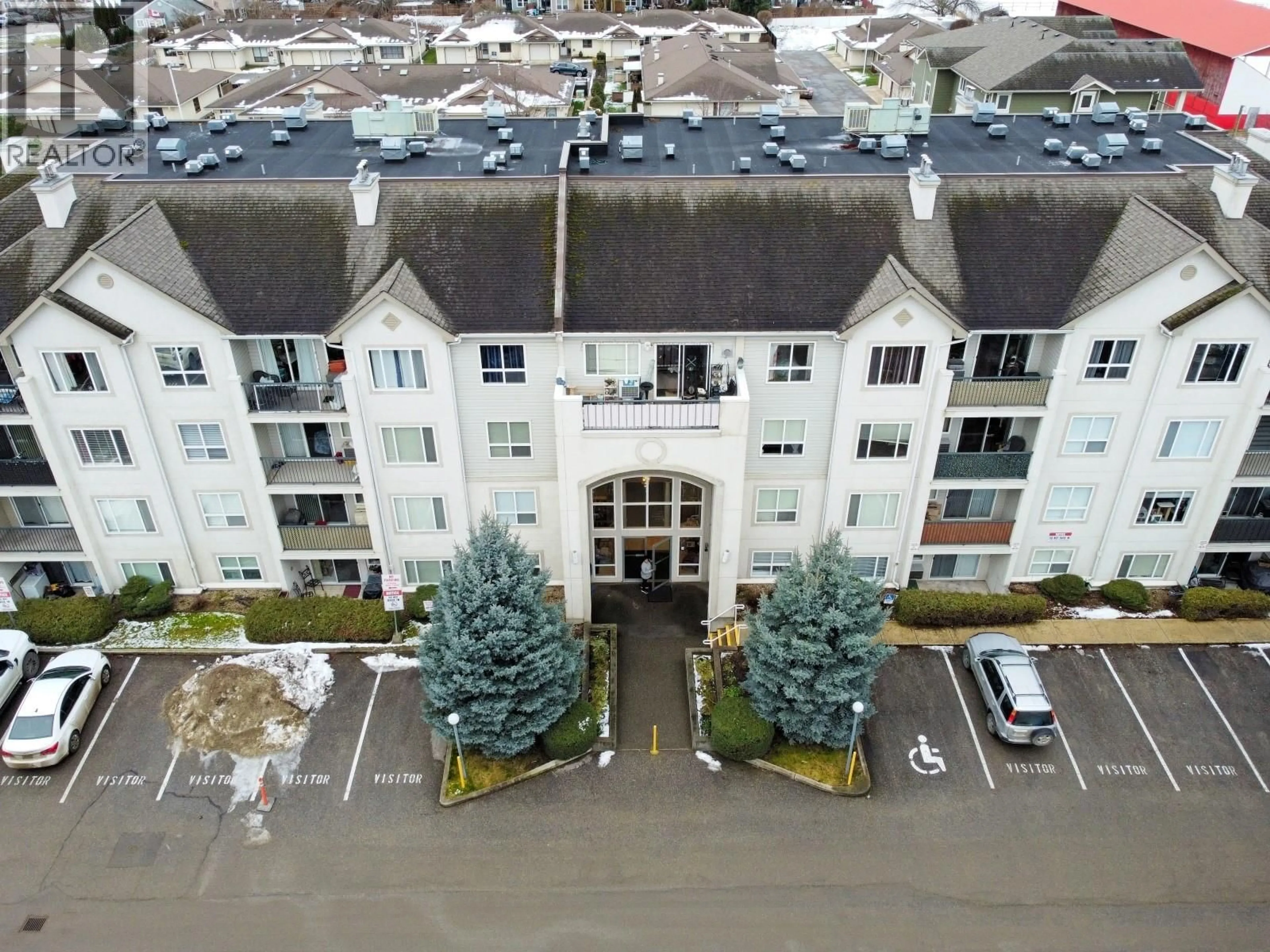 A pic from outside/outdoor area/front of a property/back of a property/a pic from drone, unknown for 305 - 650 3 STREET SOUTHWEST, Salmon Arm British Columbia V1E1P6