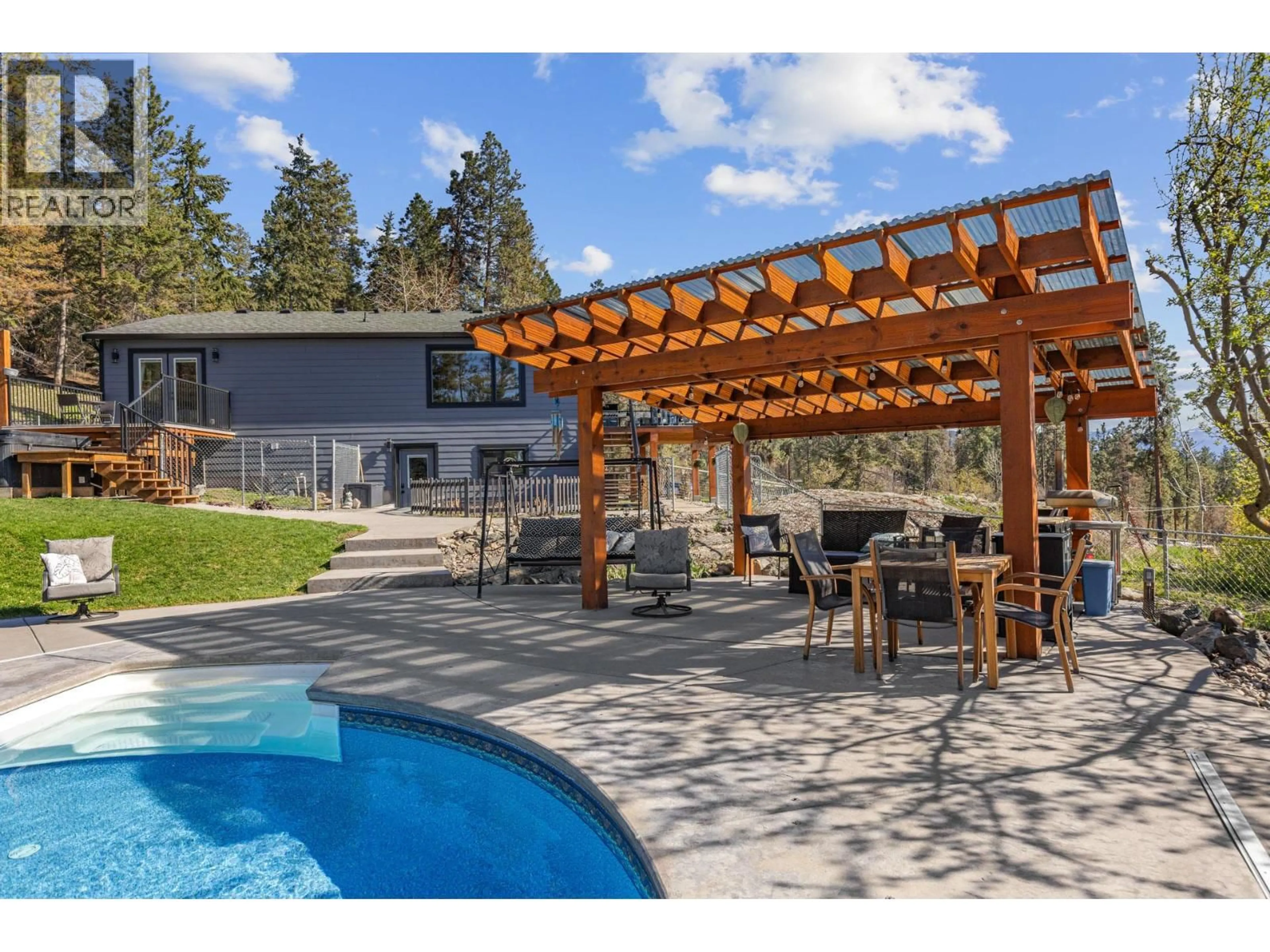 Patio, water/lake/river/ocean view for 6025 FARMERS DRIVE, Kelowna British Columbia V1P1A3