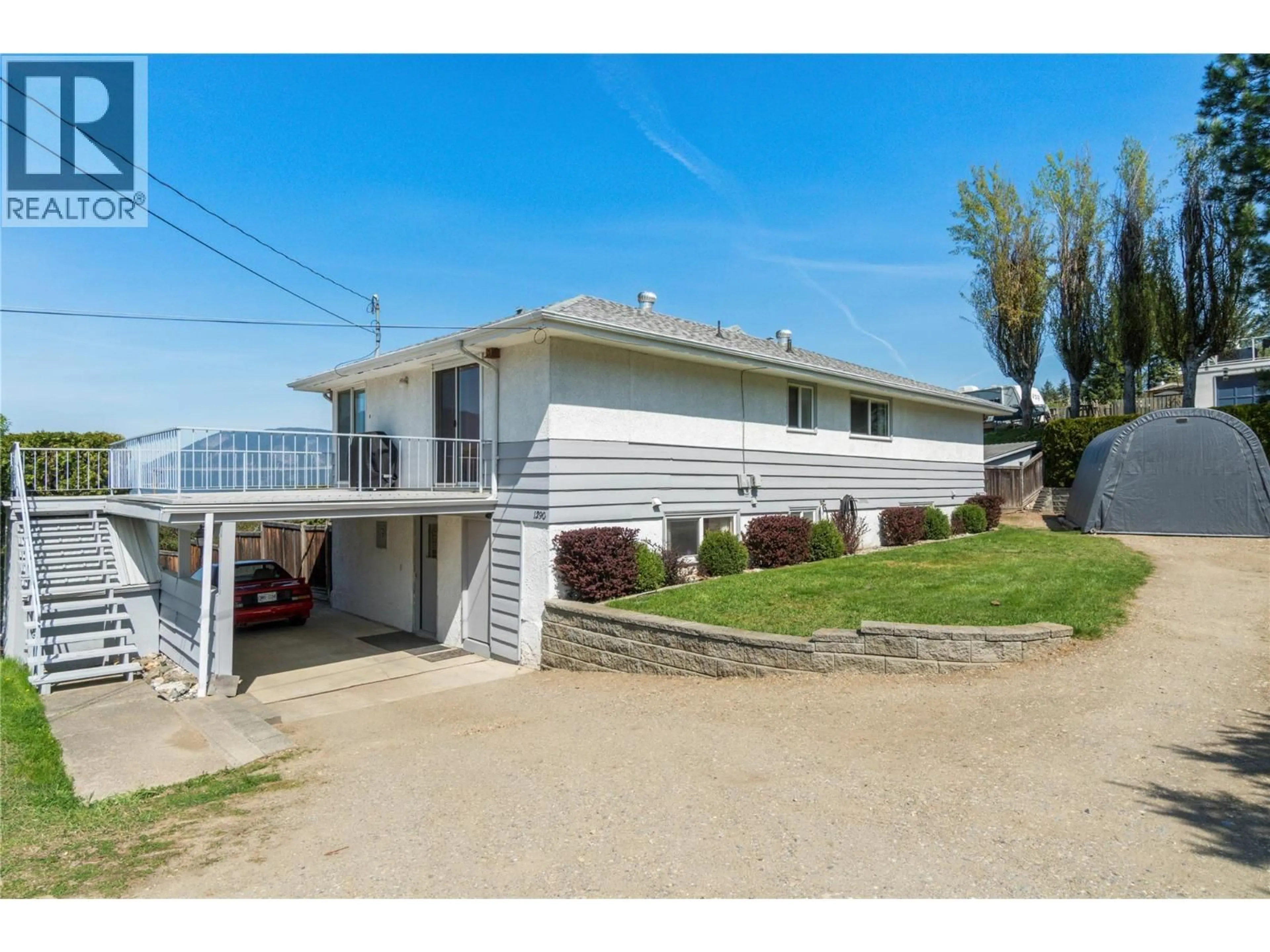 Home with vinyl exterior material, water/lake/river/ocean view for 1290 15 STREET SOUTHEAST, Salmon Arm British Columbia V1E2G8