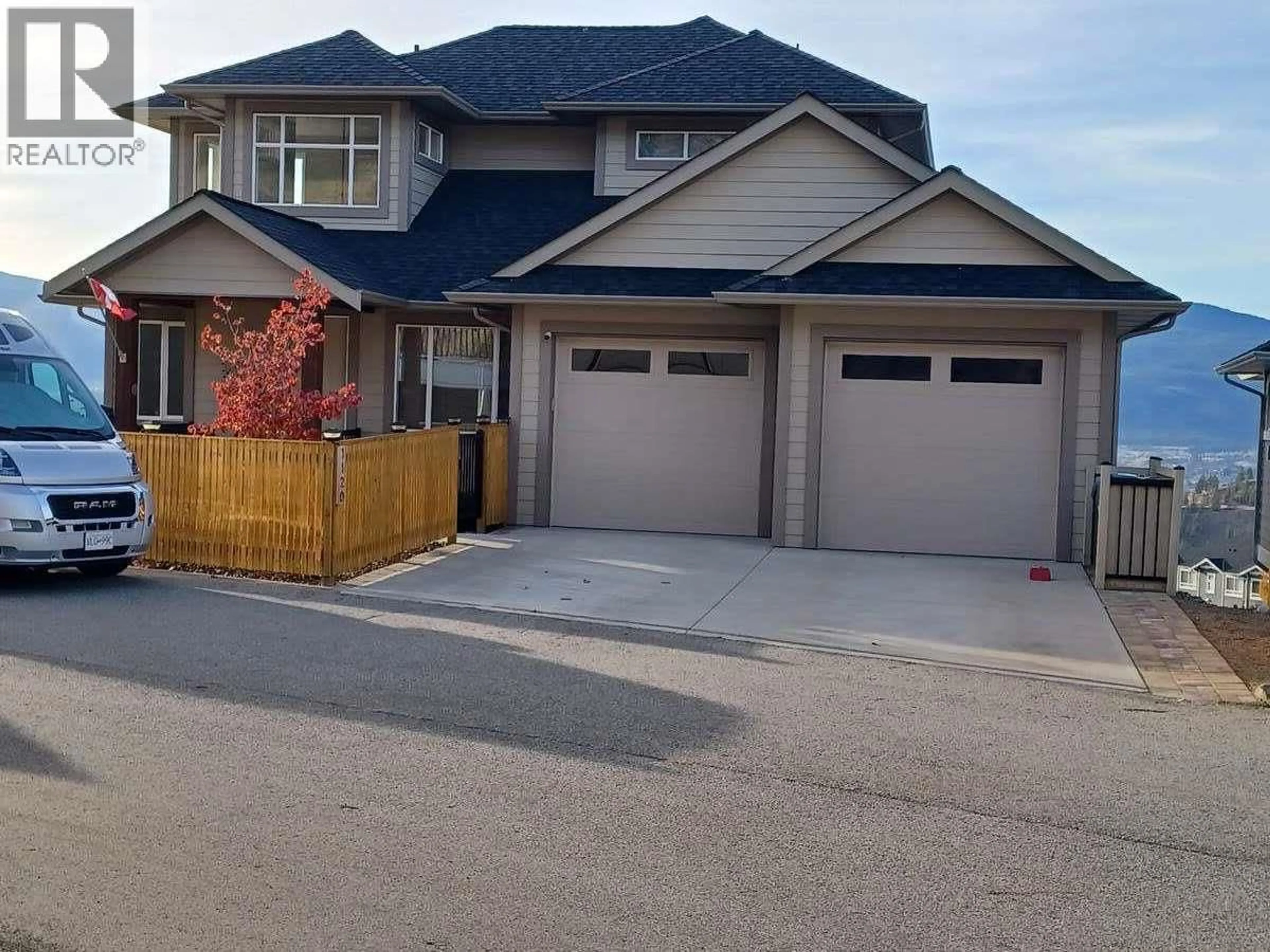 Home with vinyl exterior material, street for 1120 HOLDEN ROAD, Penticton British Columbia V2A0B7