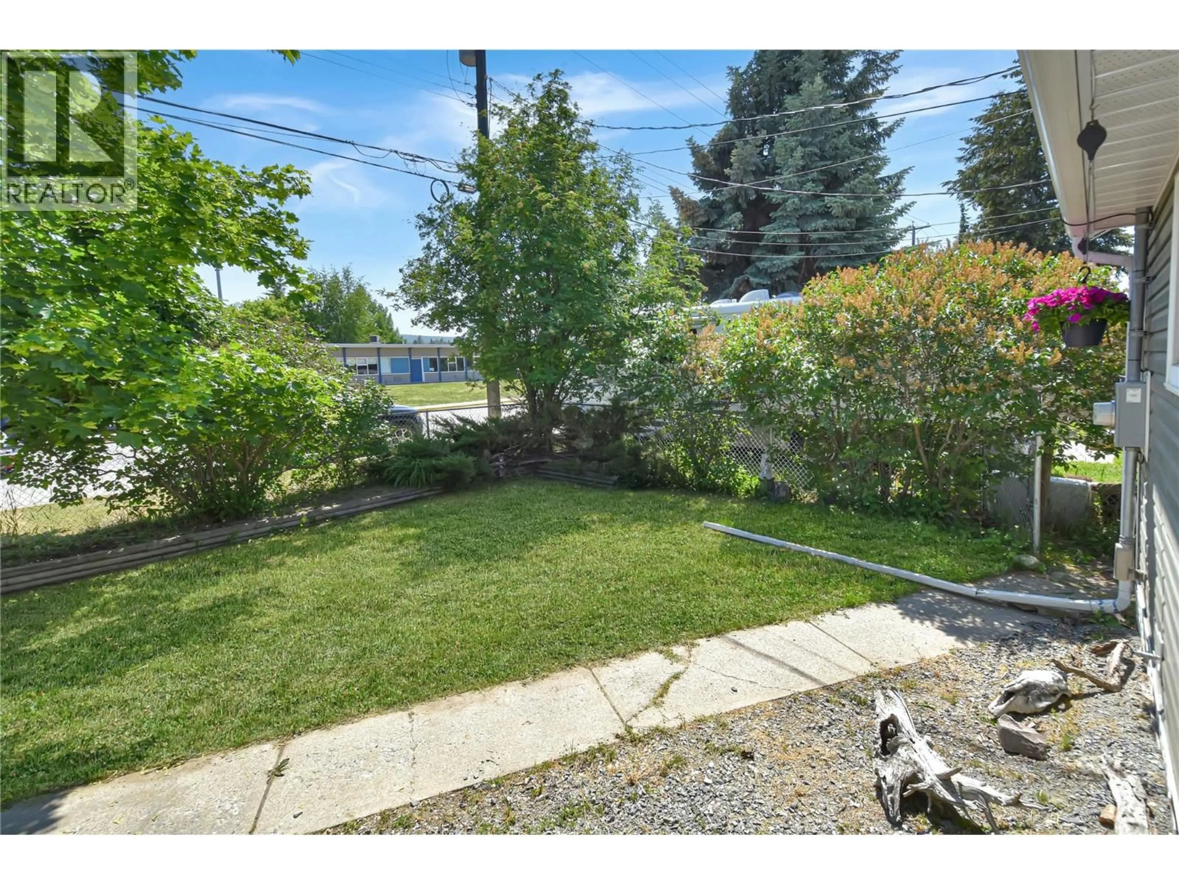 Patio, street for 19 WATTSVILLE ROAD OTHER, Cranbrook British Columbia V1C2A1