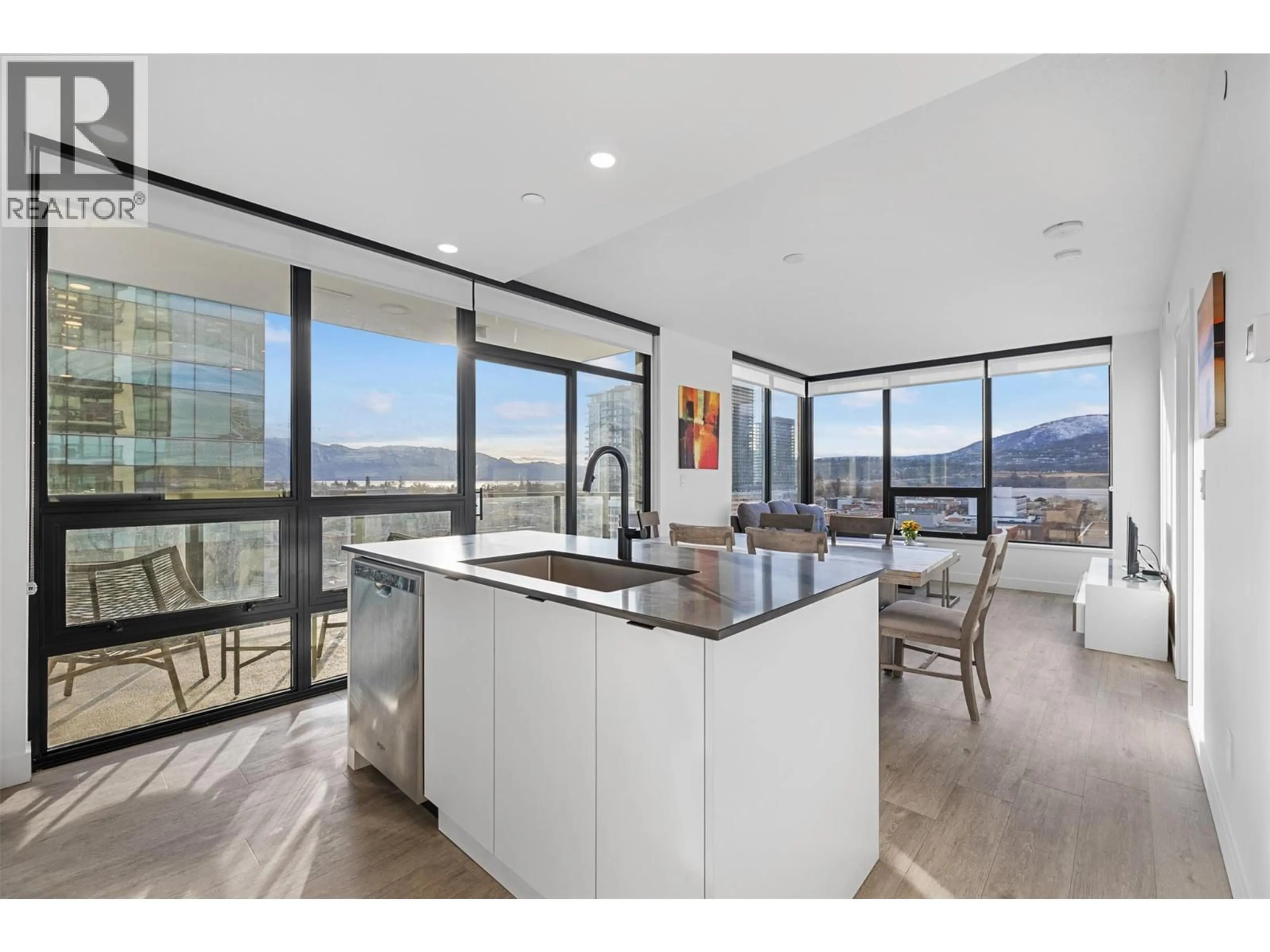 Open concept kitchen, unknown for 905 - 1471 ST PAUL STREET, Kelowna British Columbia V1Y2E4