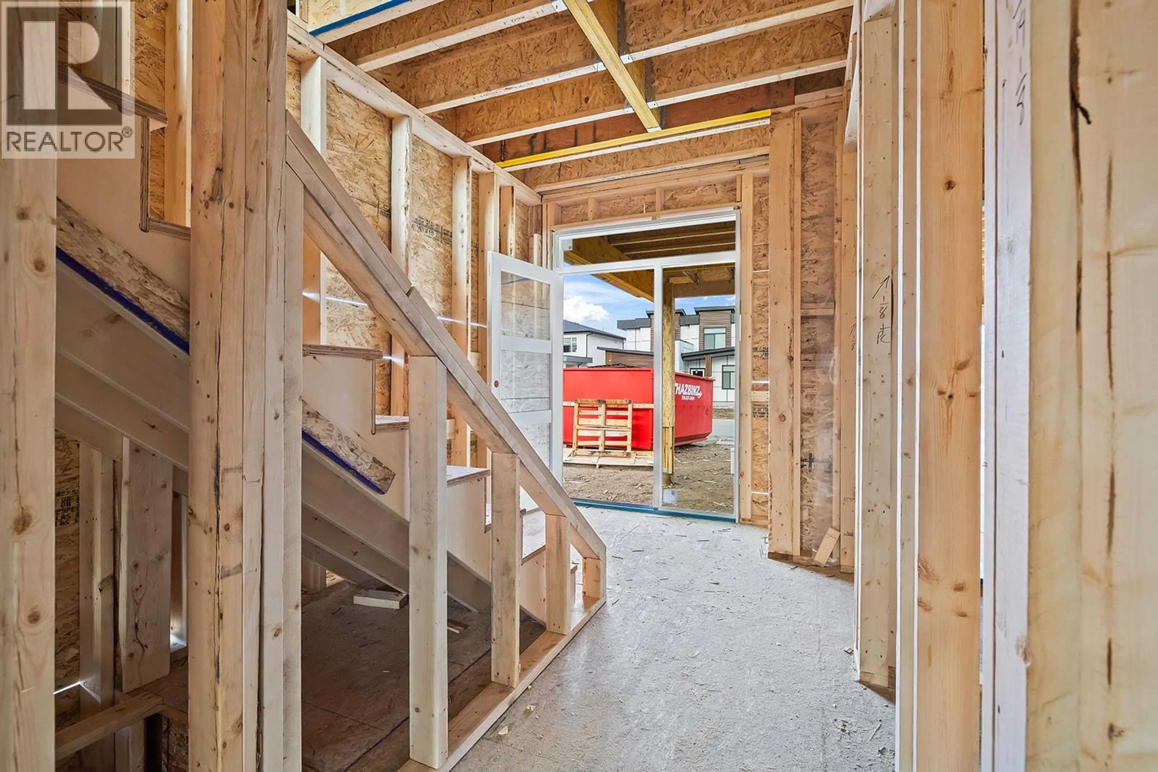 Indoor foyer for 1715 TREFFRY PLACE, Summerland British Columbia V0H1Z9