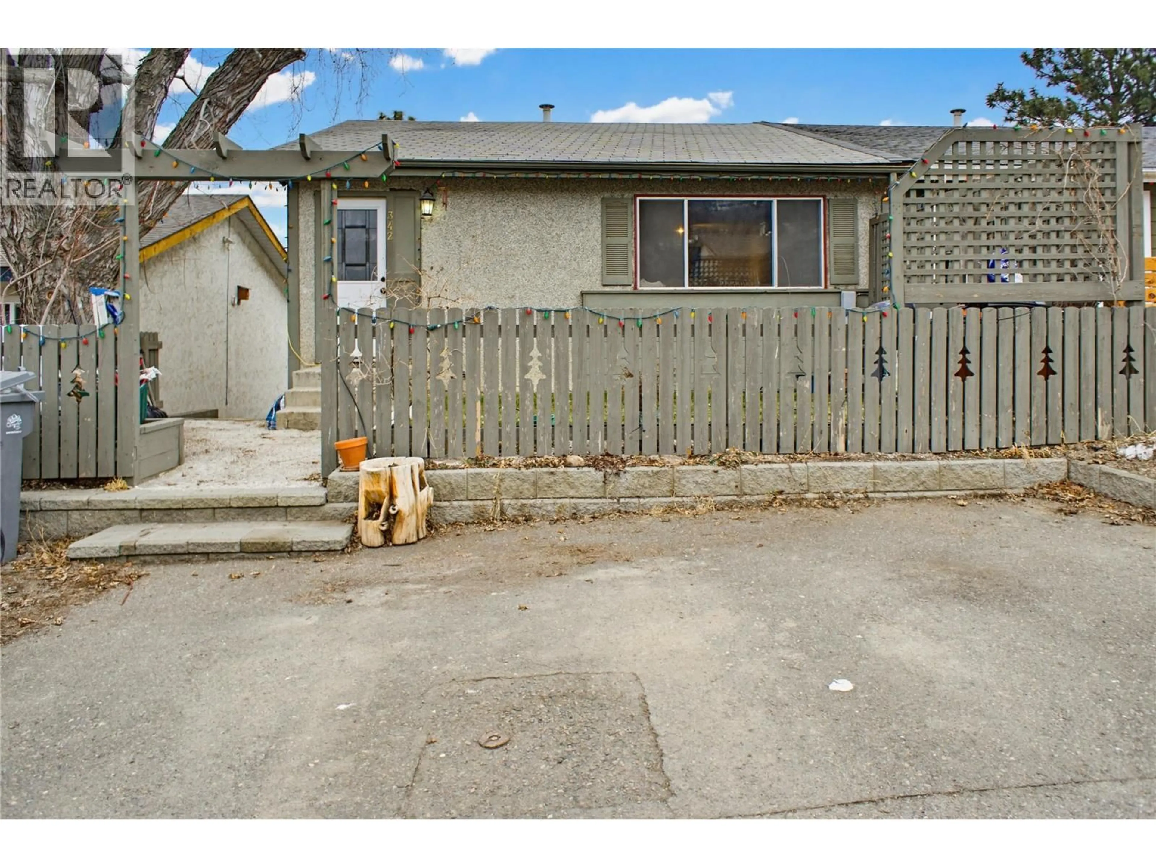 Unknown for 342 MONMOUTH DRIVE, Kamloops British Columbia V2E1N7