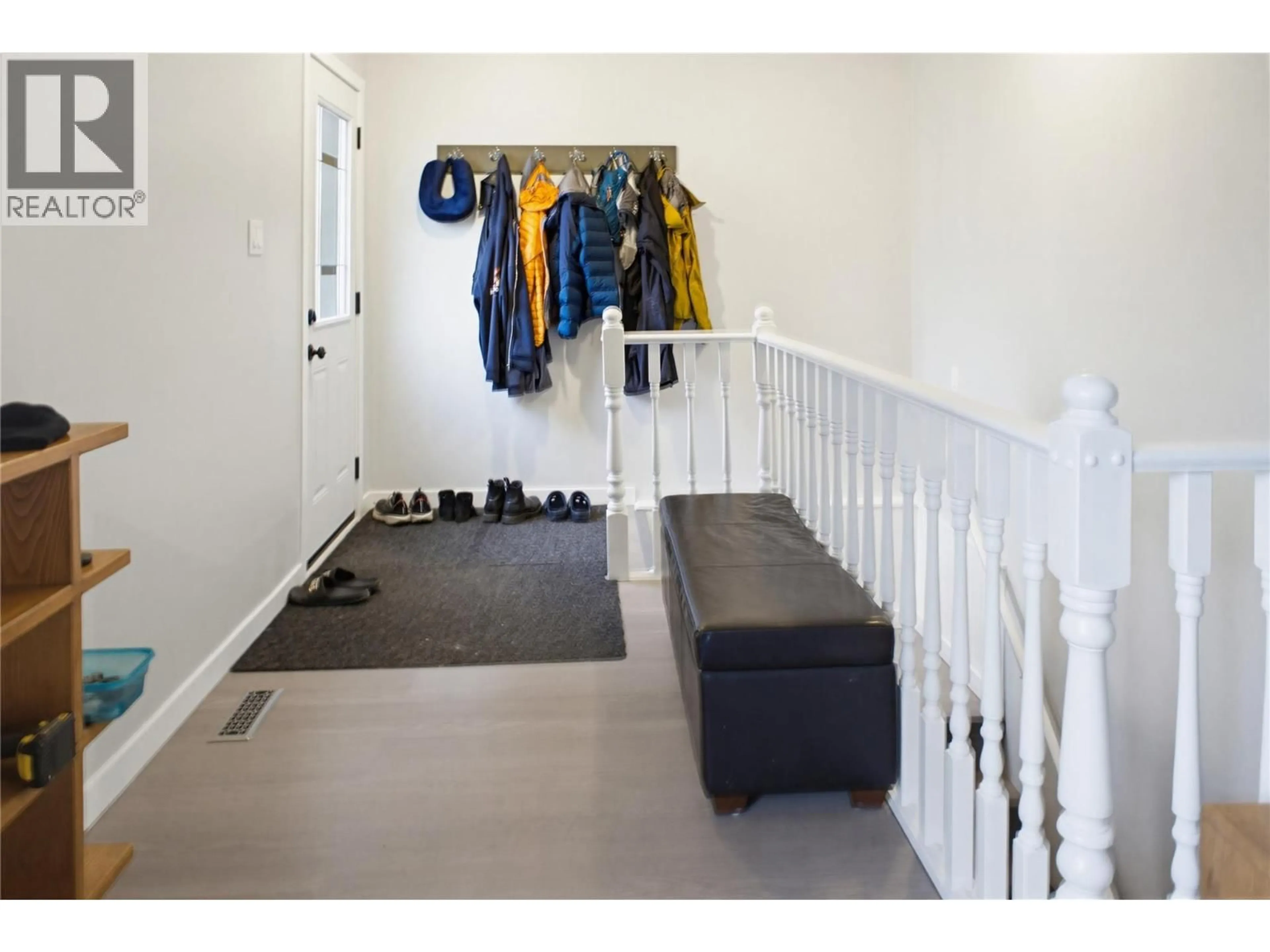 Indoor entryway for 342 MONMOUTH DRIVE, Kamloops British Columbia V2E1N7