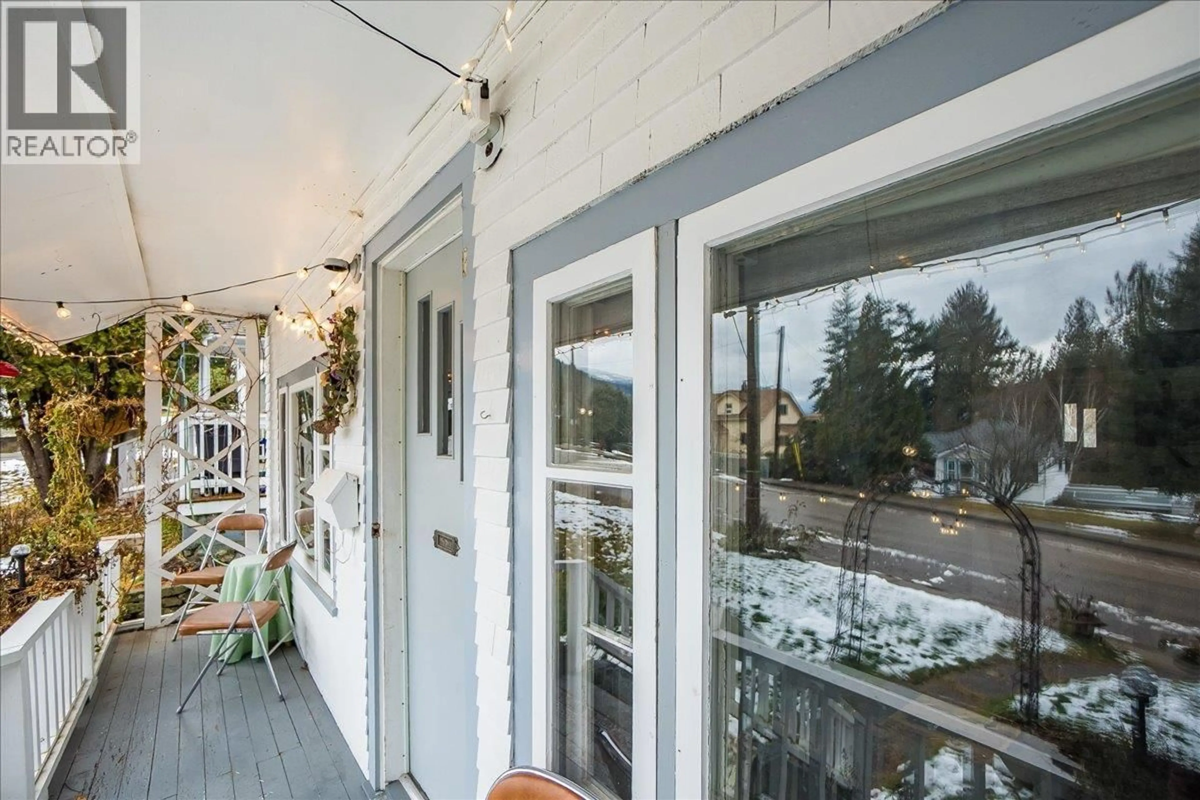 Patio, unknown for 810 KOKANEE AVENUE, Nelson British Columbia V1L3P6