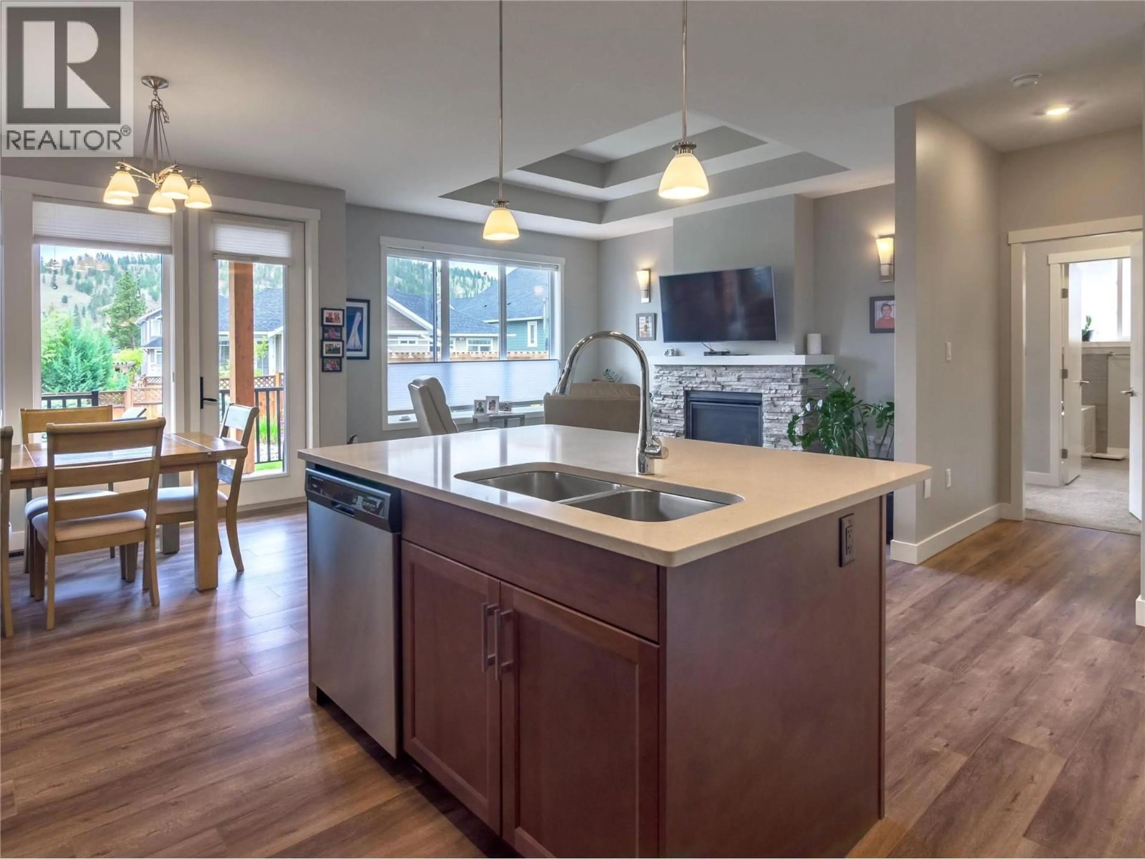 Open concept kitchen, unknown for 120 SENDERO CRESCENT, Penticton British Columbia V2A0C4