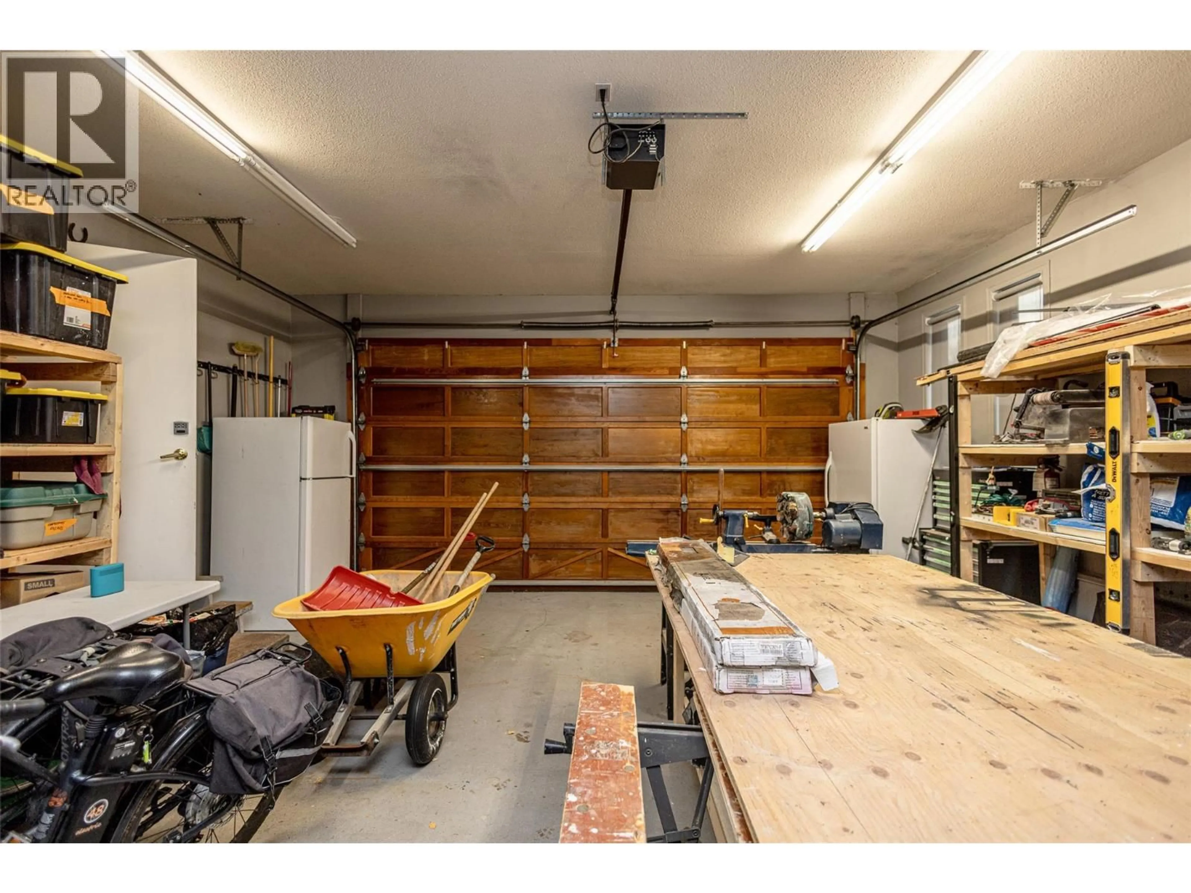 Indoor garage for 6063 BEATRICE ROAD, Peachland British Columbia V0H1X4