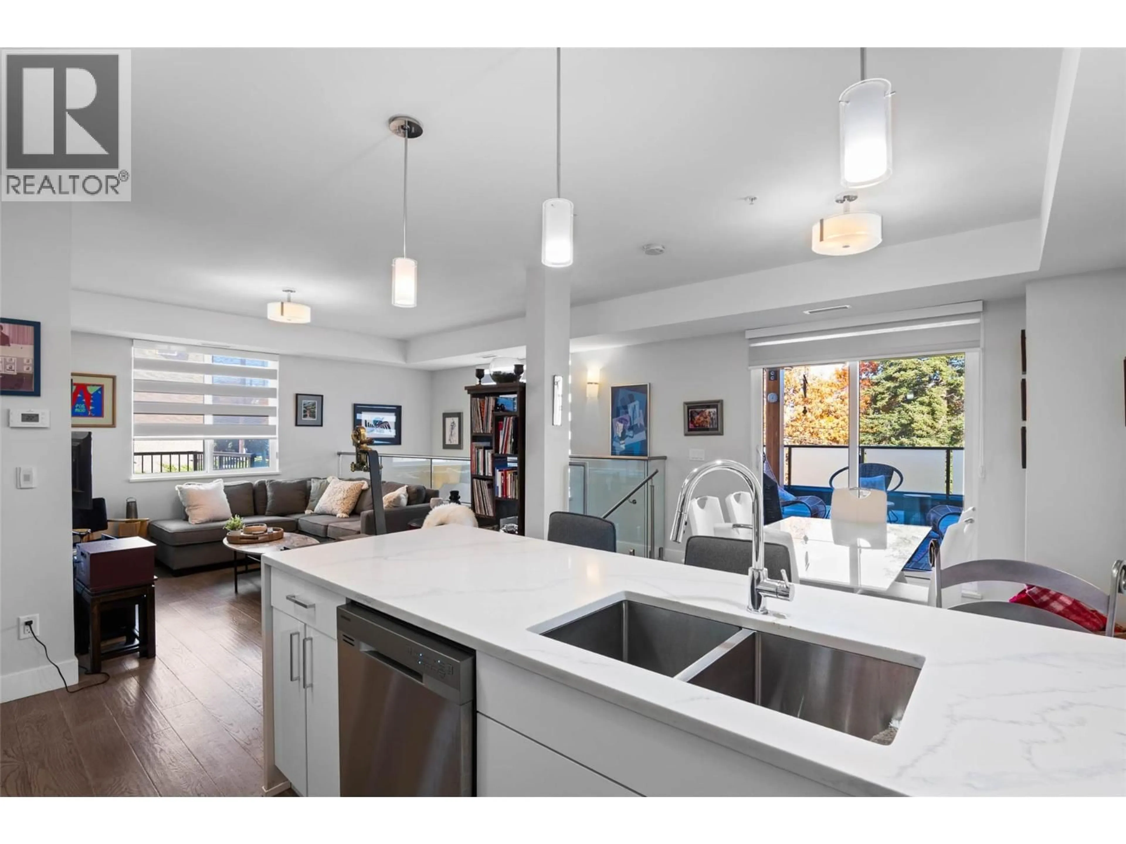 Open concept kitchen, unknown for 101 - 227 BATTLE STREET, Kamloops British Columbia V2C2L3