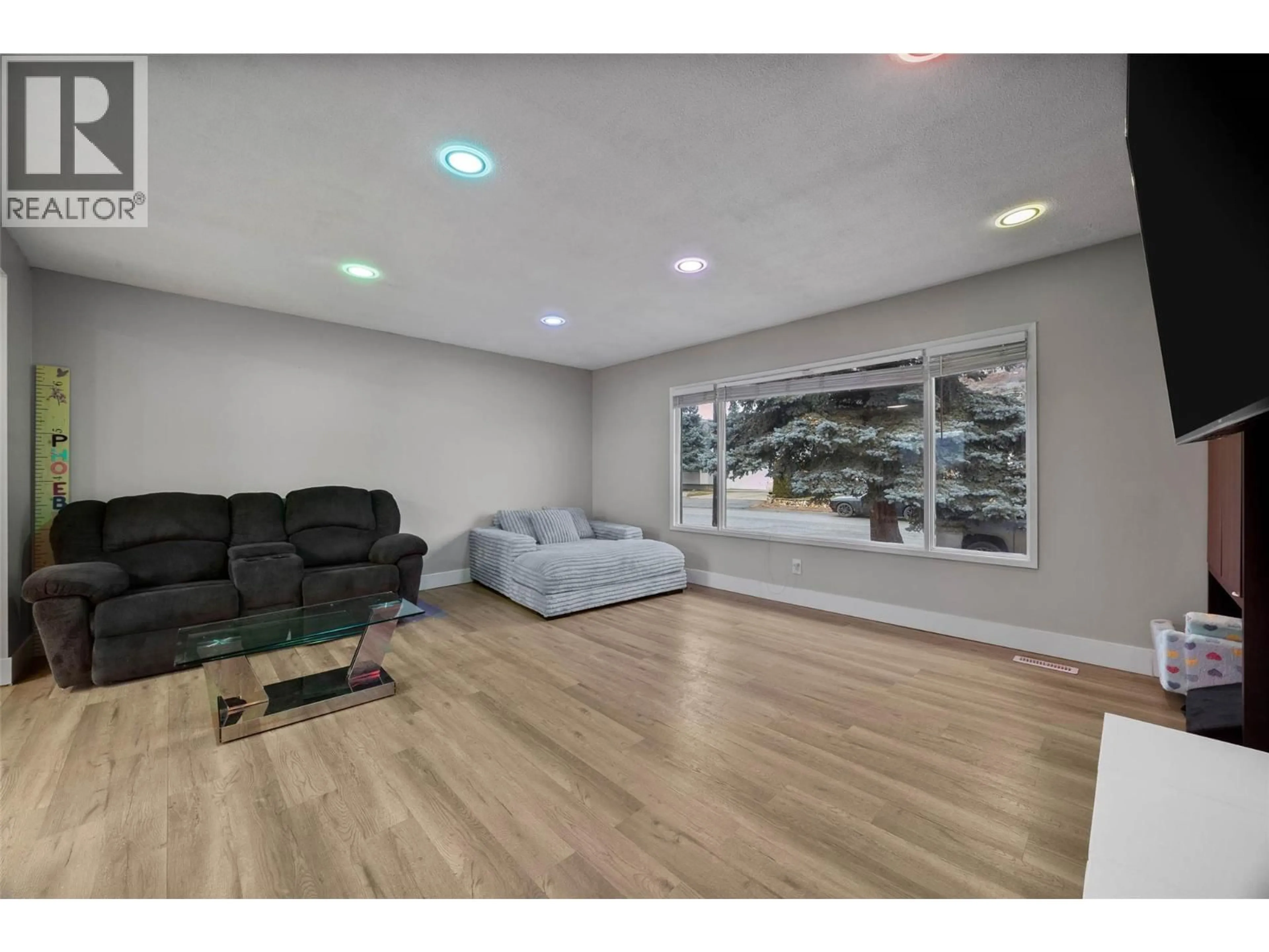 Unknown for 1754 SHERIDAN DRIVE, Kamloops British Columbia V2B6A9