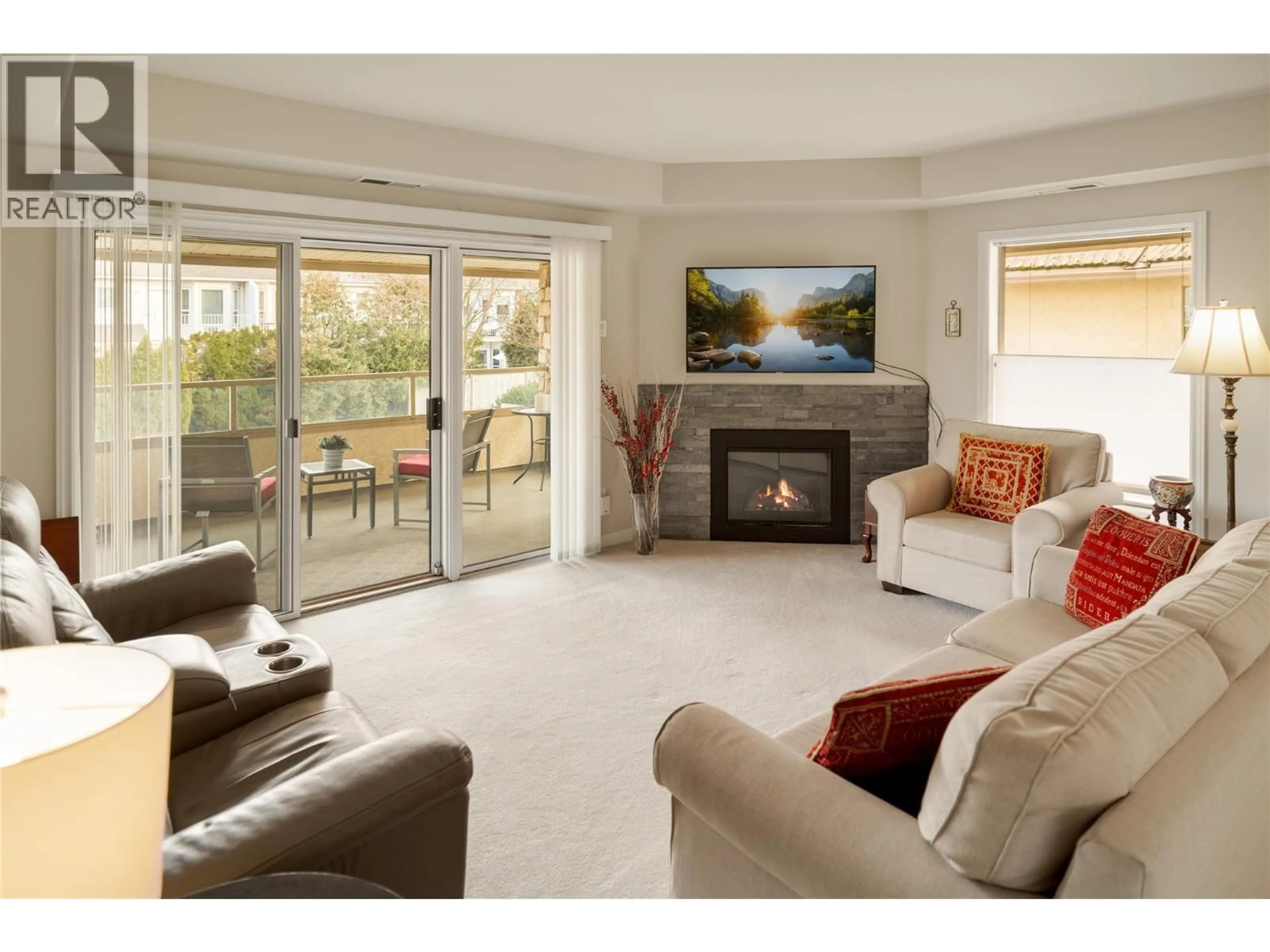 Living room with furniture, unknown for 213 - 3335 RICHTER STREET, Kelowna British Columbia V1W3Y1