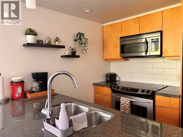 208 - 760 JOHNSON STREET, Victoria 5