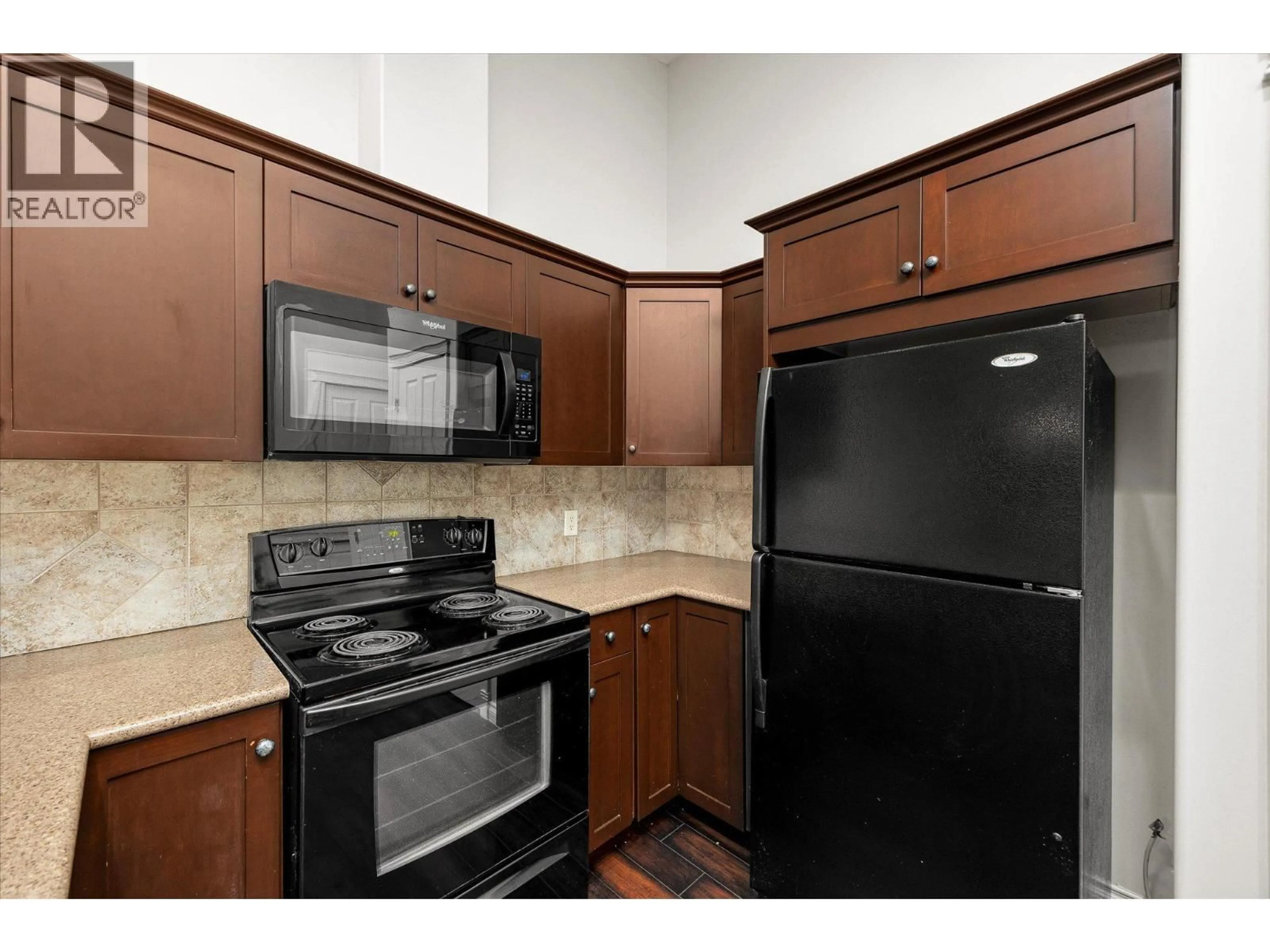 Standard kitchen, unknown for 111 - 245 SNOWSELL STREET, Kelowna British Columbia V1V2T6