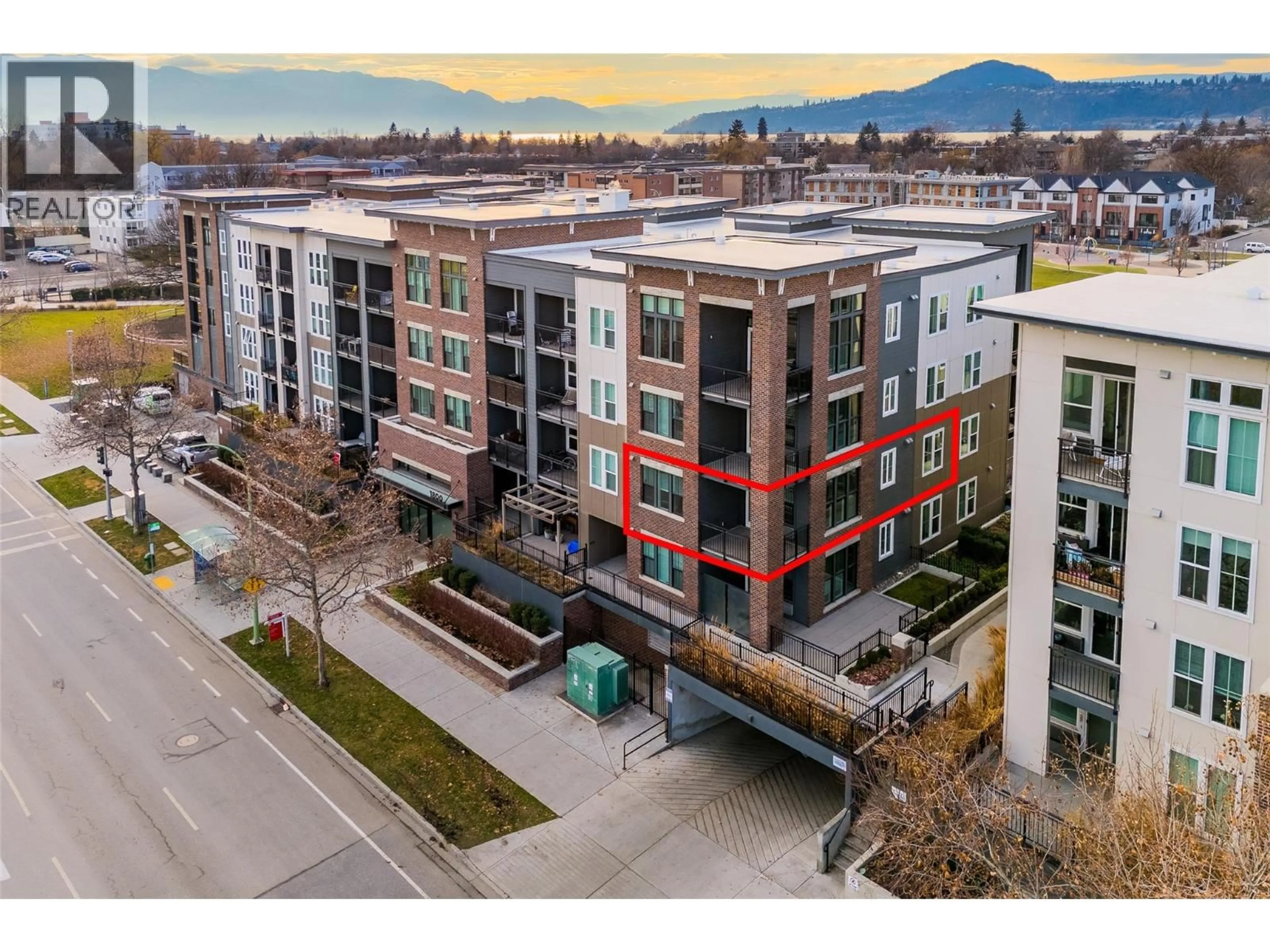 A pic from outside/outdoor area/front of a property/back of a property/a pic from drone, city buildings view from balcony for 215 - 1800 RICHTER STREET, Kelowna British Columbia V1Y2M6