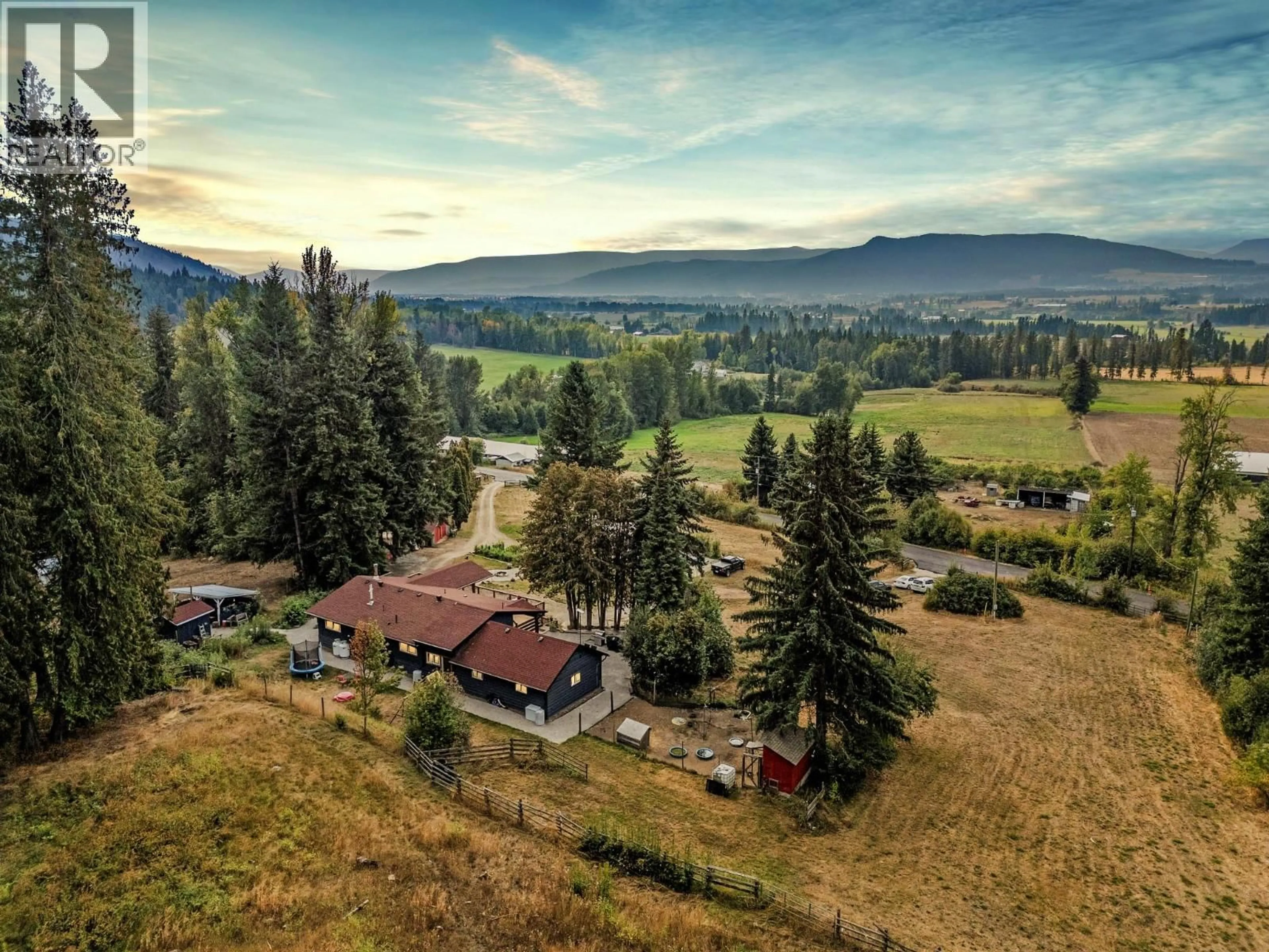 A pic from outside/outdoor area/front of a property/back of a property/a pic from drone, mountain view for 1274 MOUNTAIN VIEW ROAD, Spallumcheen British Columbia V4Y0S3