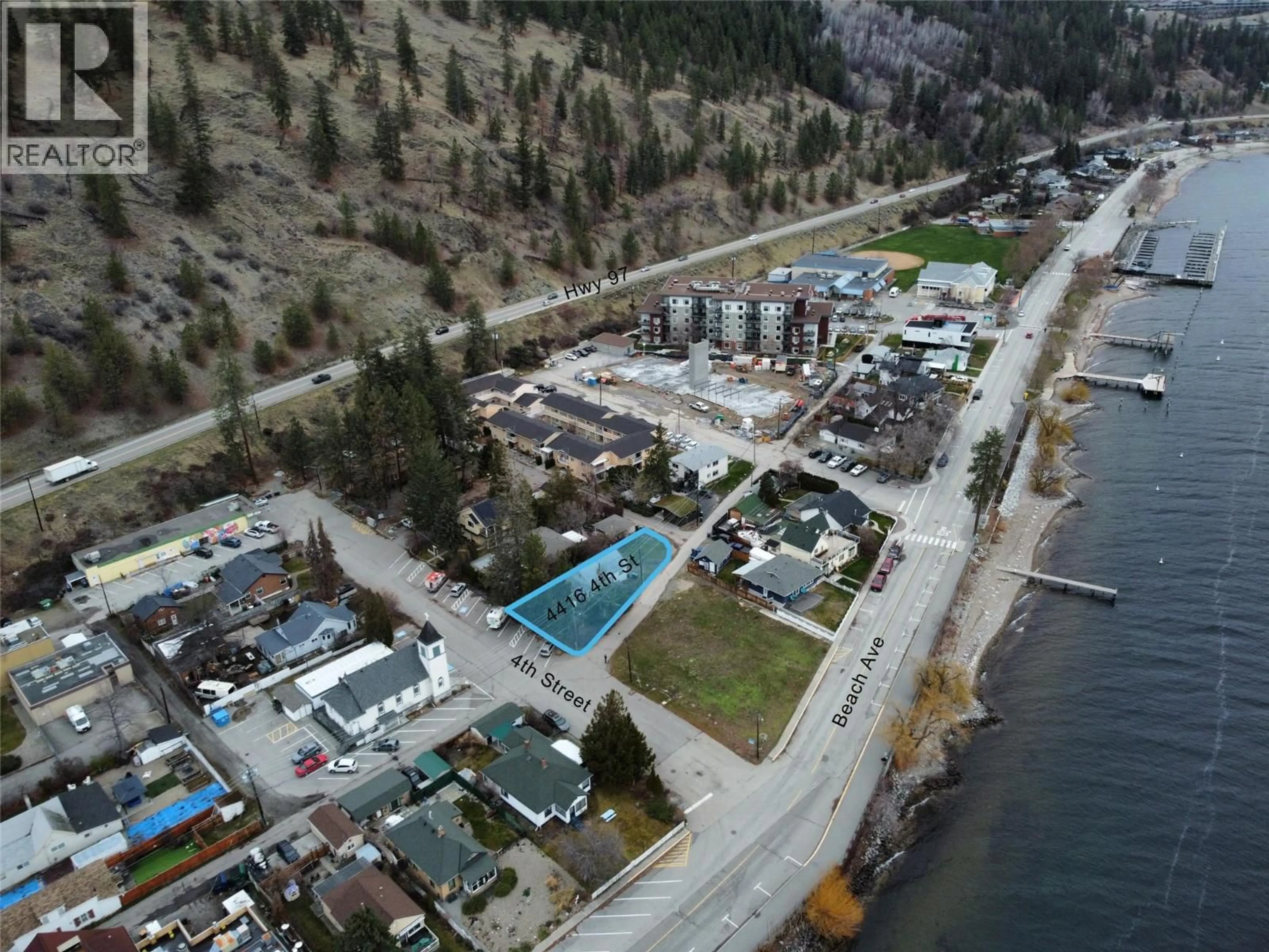 A pic from outside/outdoor area/front of a property/back of a property/a pic from drone, unknown for 4416 4TH STREET, Peachland British Columbia V0H1X6