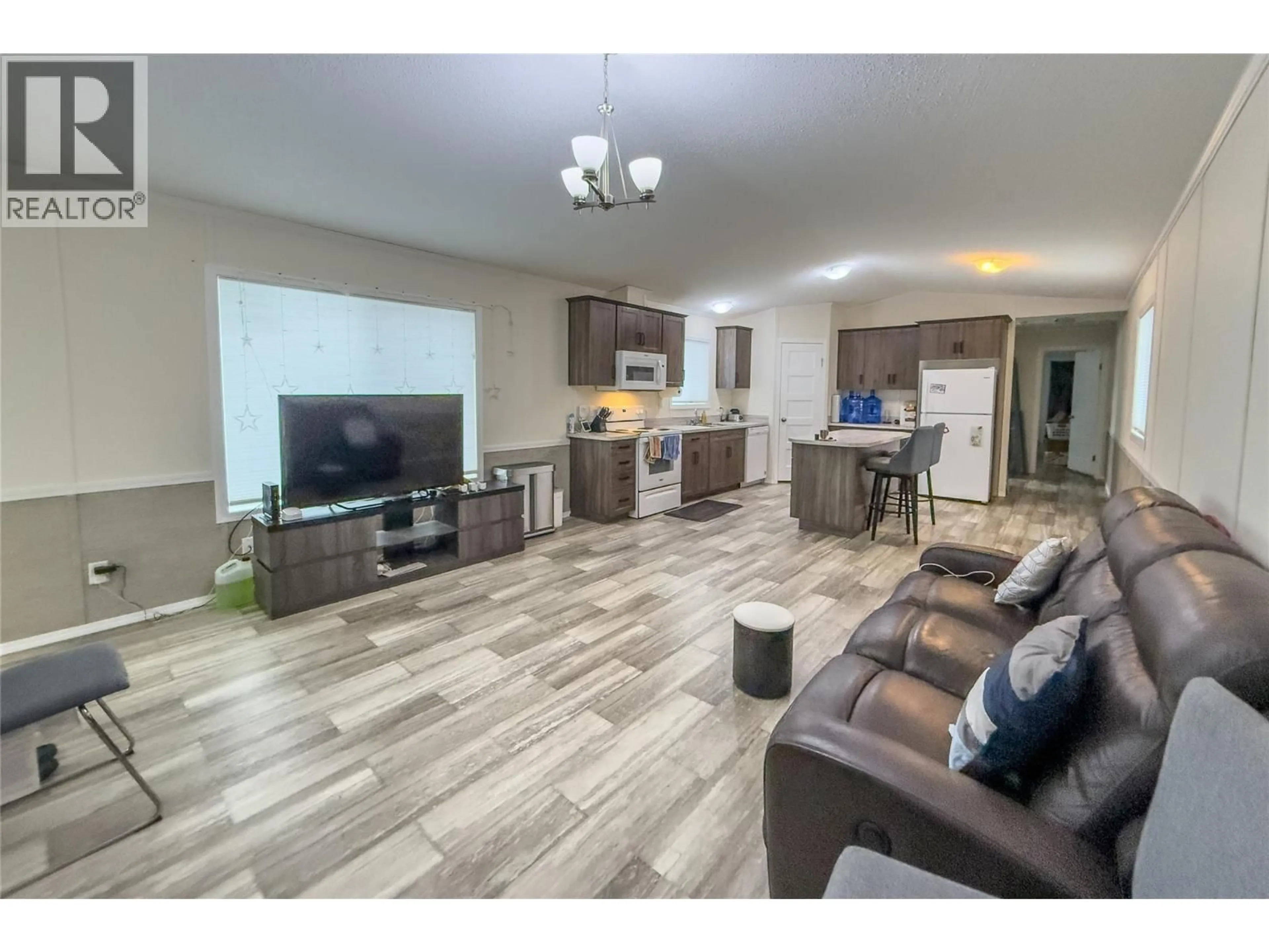 Living room with furniture, unknown for 1A - 1117 10TH AVENUE NORTH, Golden British Columbia V0A1H2