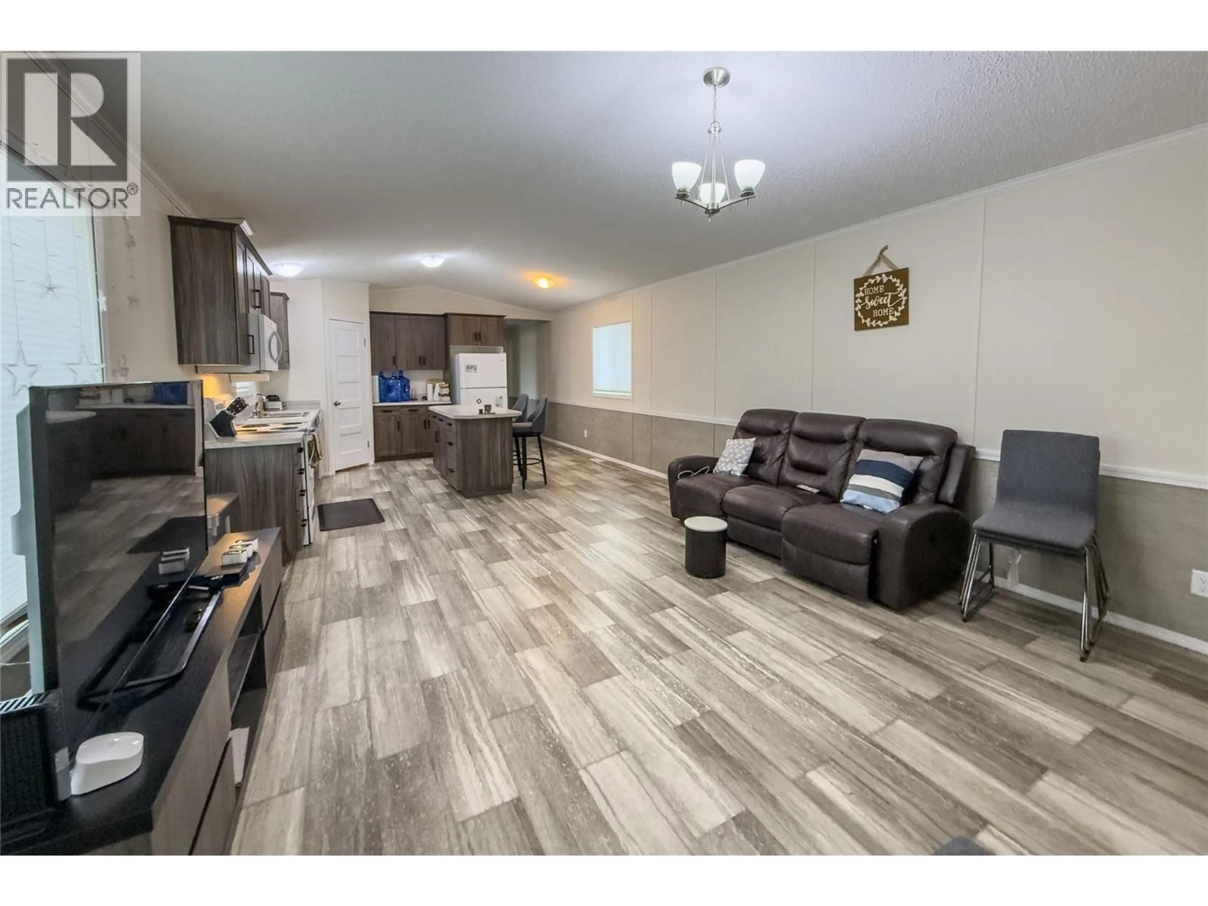 Unknown for 1A - 1117 10TH AVENUE NORTH, Golden British Columbia V0A1H2