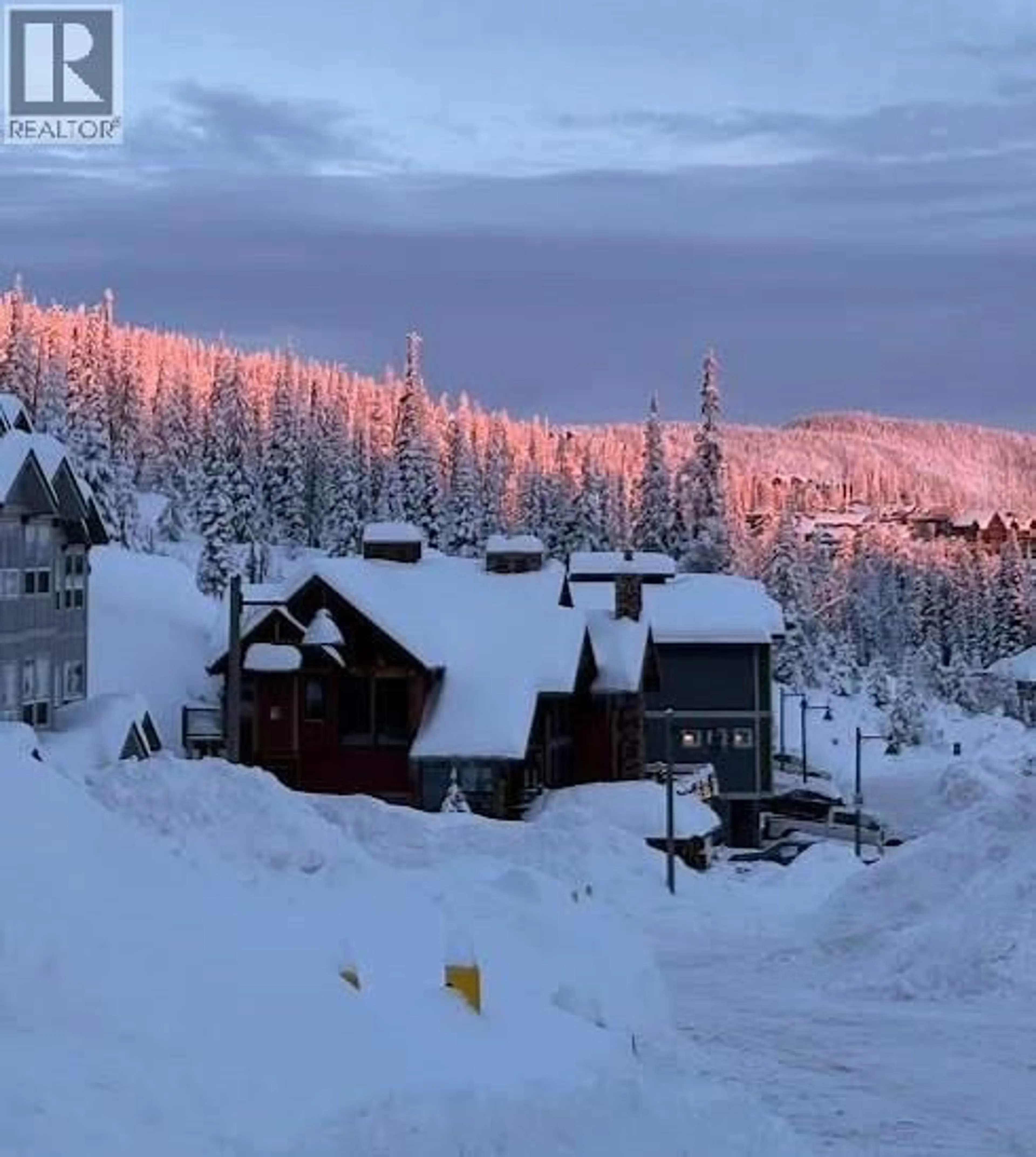 A pic from outside/outdoor area/front of a property/back of a property/a pic from drone, mountain view for 180A GRIZZLY RIDGE TRAIL, Big White British Columbia V1P1P3