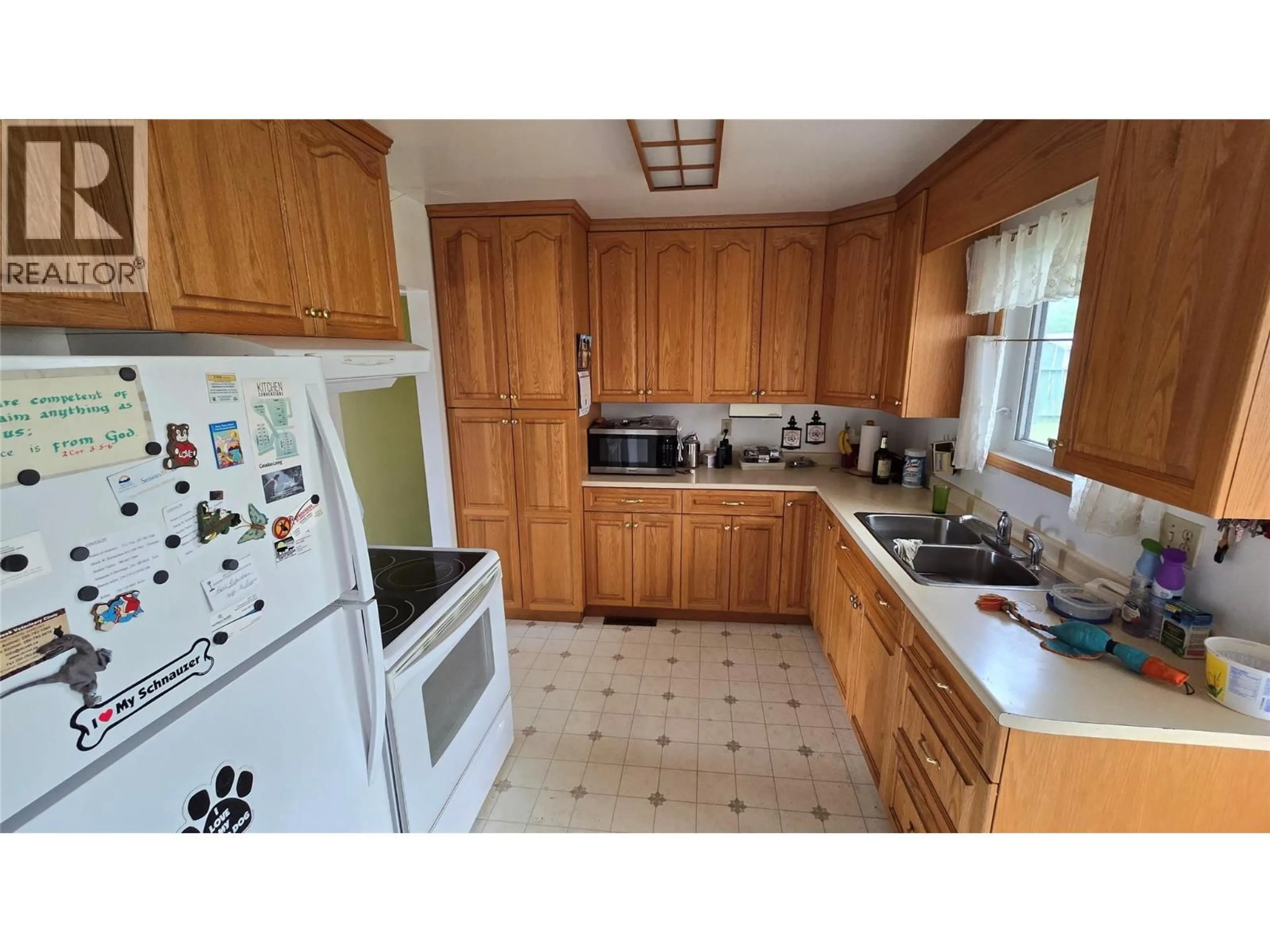Standard kitchen, unknown for 9016 LYMAN DRIVE, Dawson Creek British Columbia V1G3M9