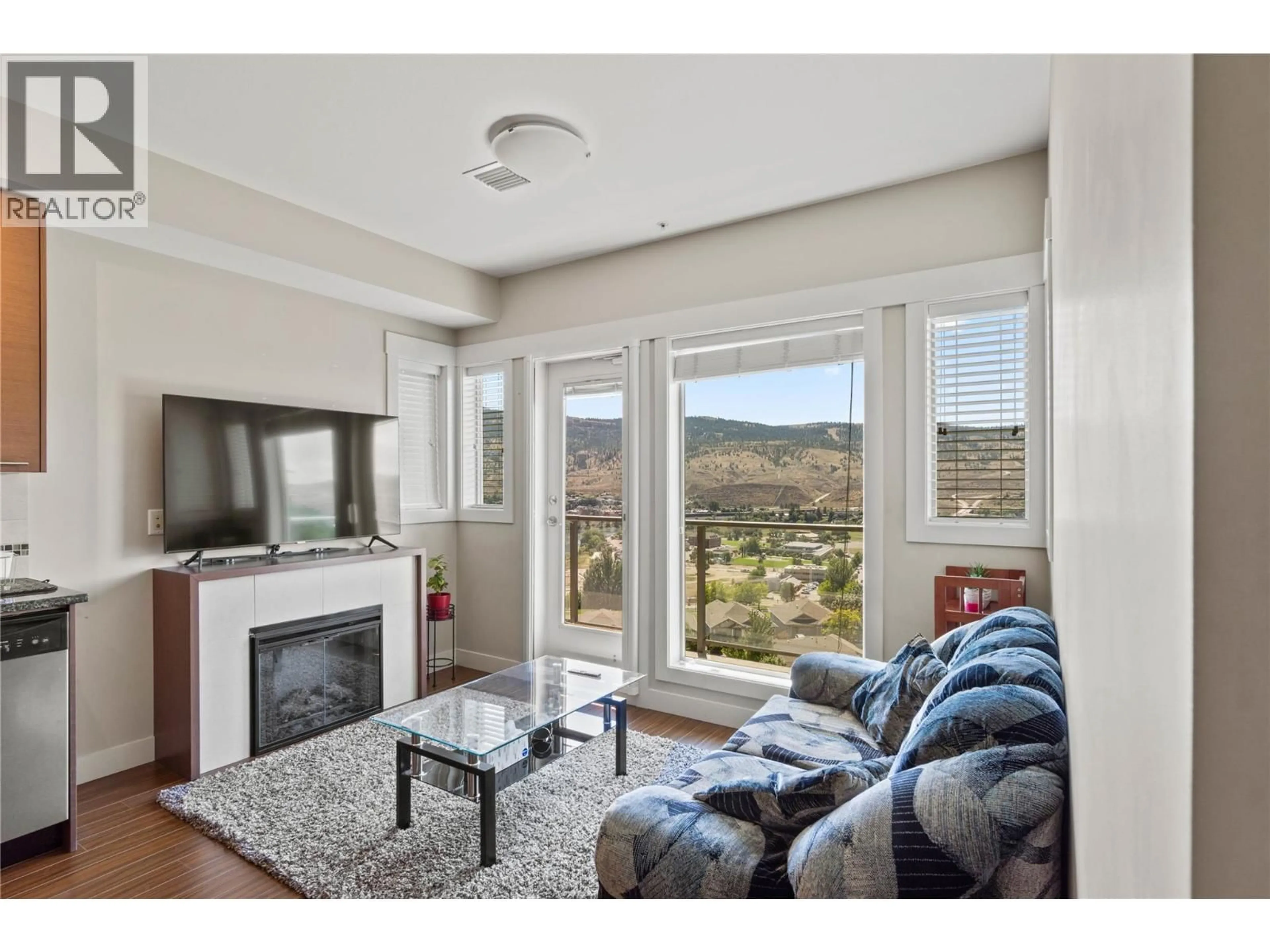 Living room with furniture, unknown for 3312 - 1040 TALASA COURT, Kamloops British Columbia V2H0C4