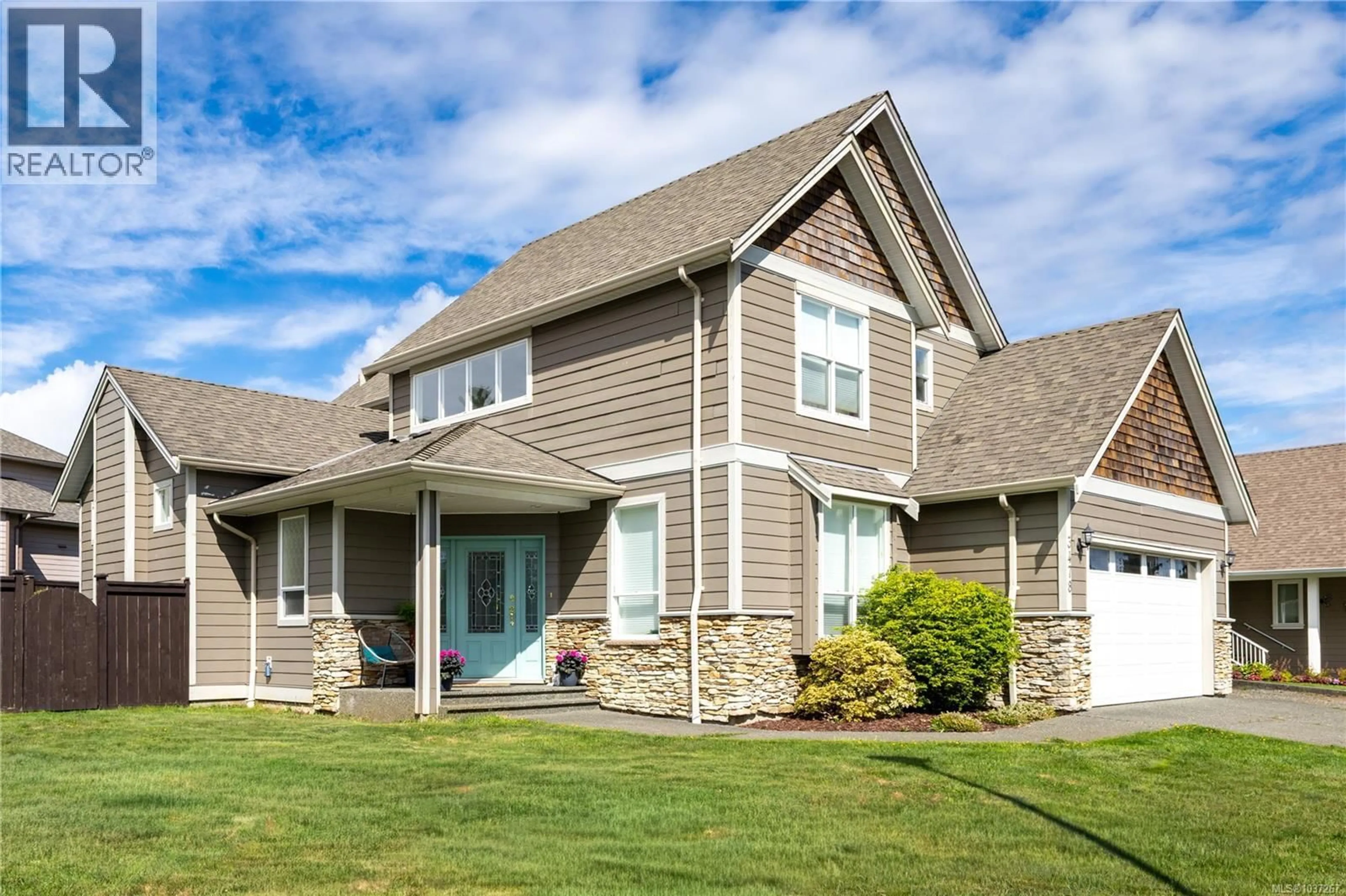 Home with vinyl exterior material, unknown for 3478 MONTANA DRIVE, Campbell River British Columbia V9W8G8