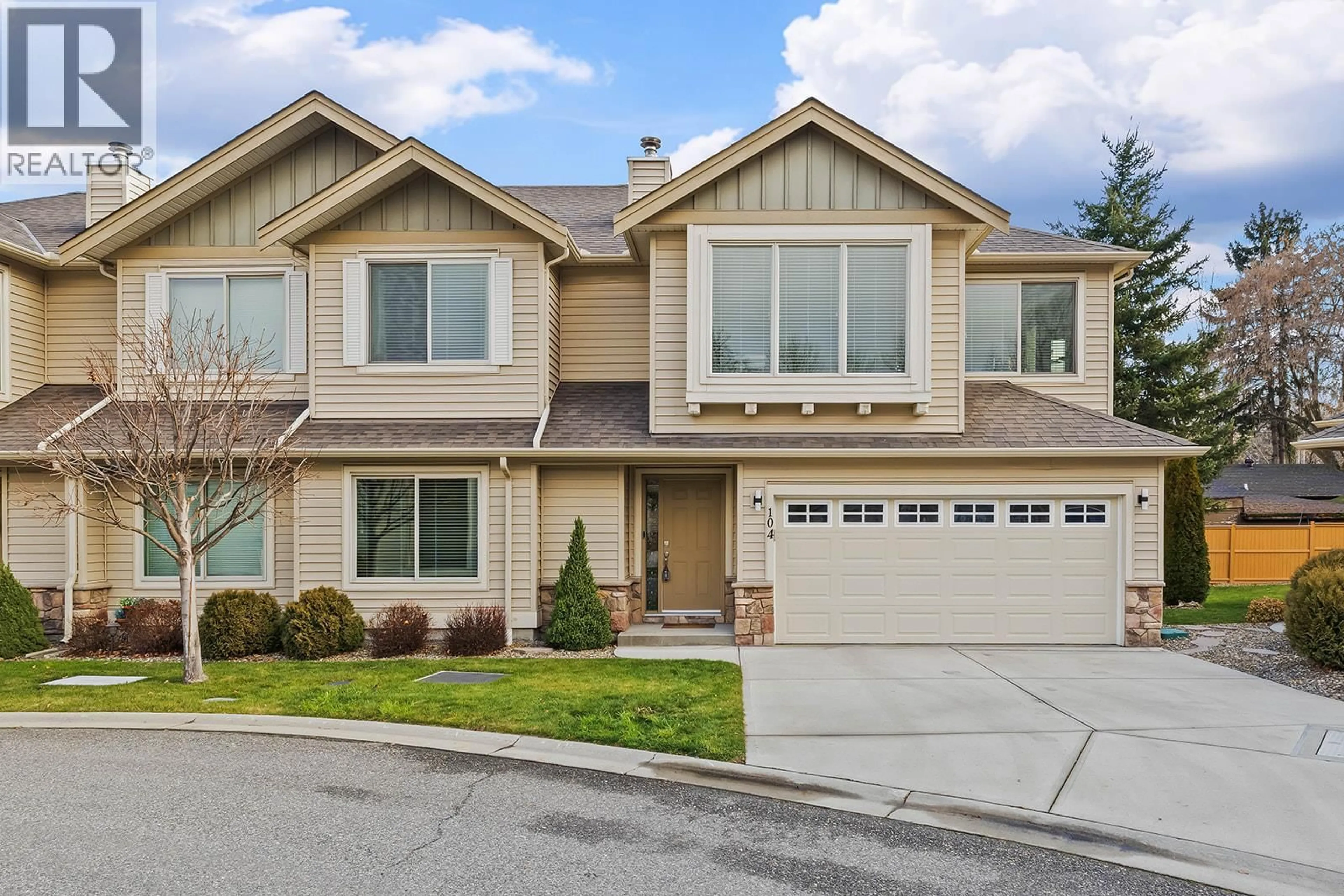 Home with vinyl exterior material, street for 104 - 3155 REIMCHE ROAD, Lake Country British Columbia V4V1V4